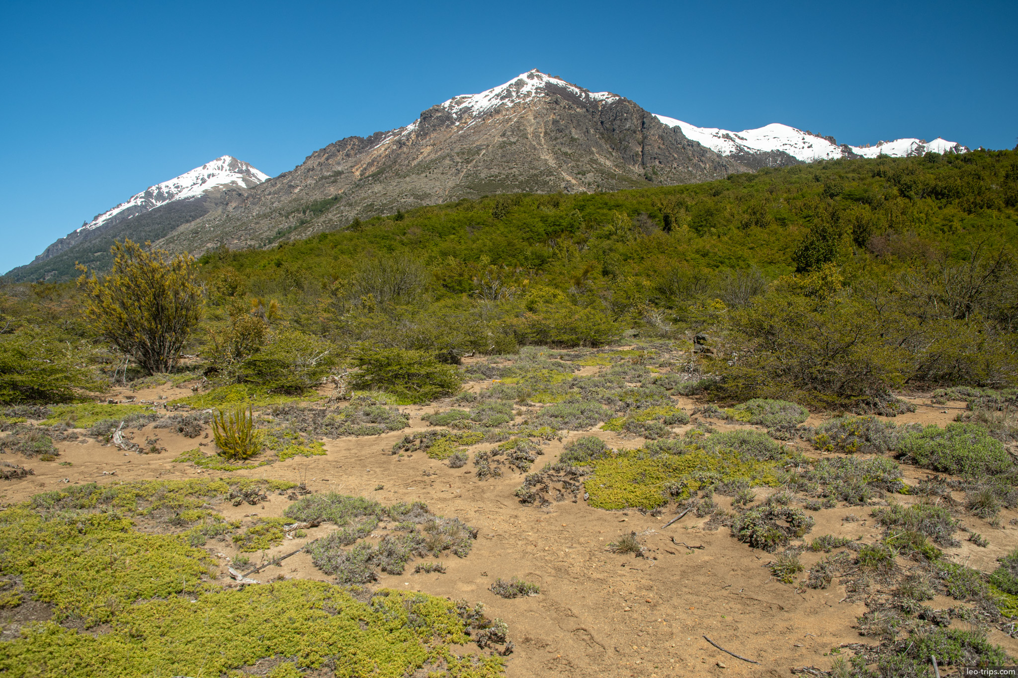 snowcapped mountains above valley frey refuge trail