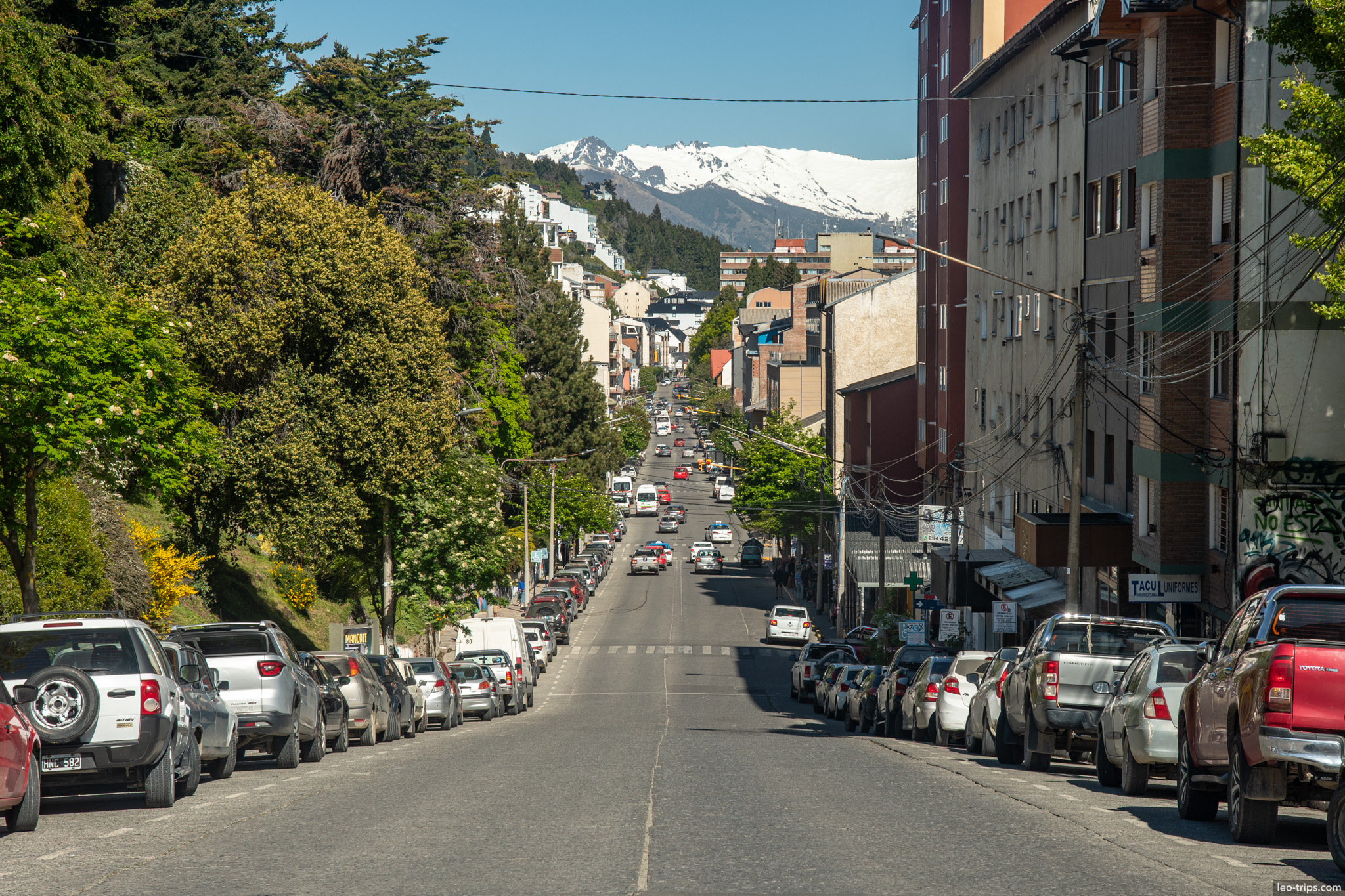 downtown street mountain view san carlos de bariloche