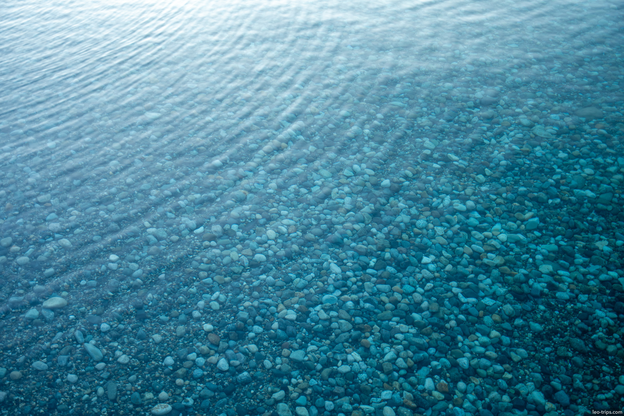 pebble beach underwater close up san carlos de bariloche