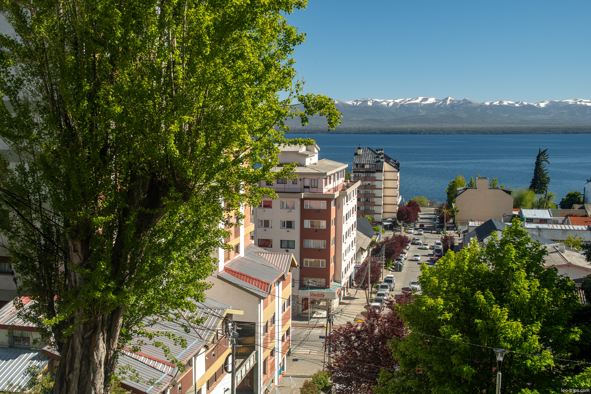 street view buildings lake backdrop san carlos de bariloche