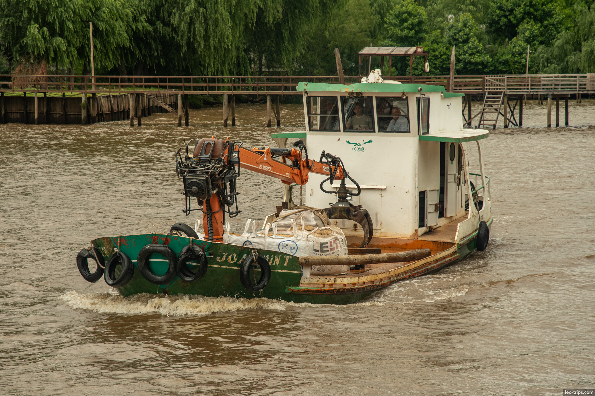 green work boat crane joaquin t tigre