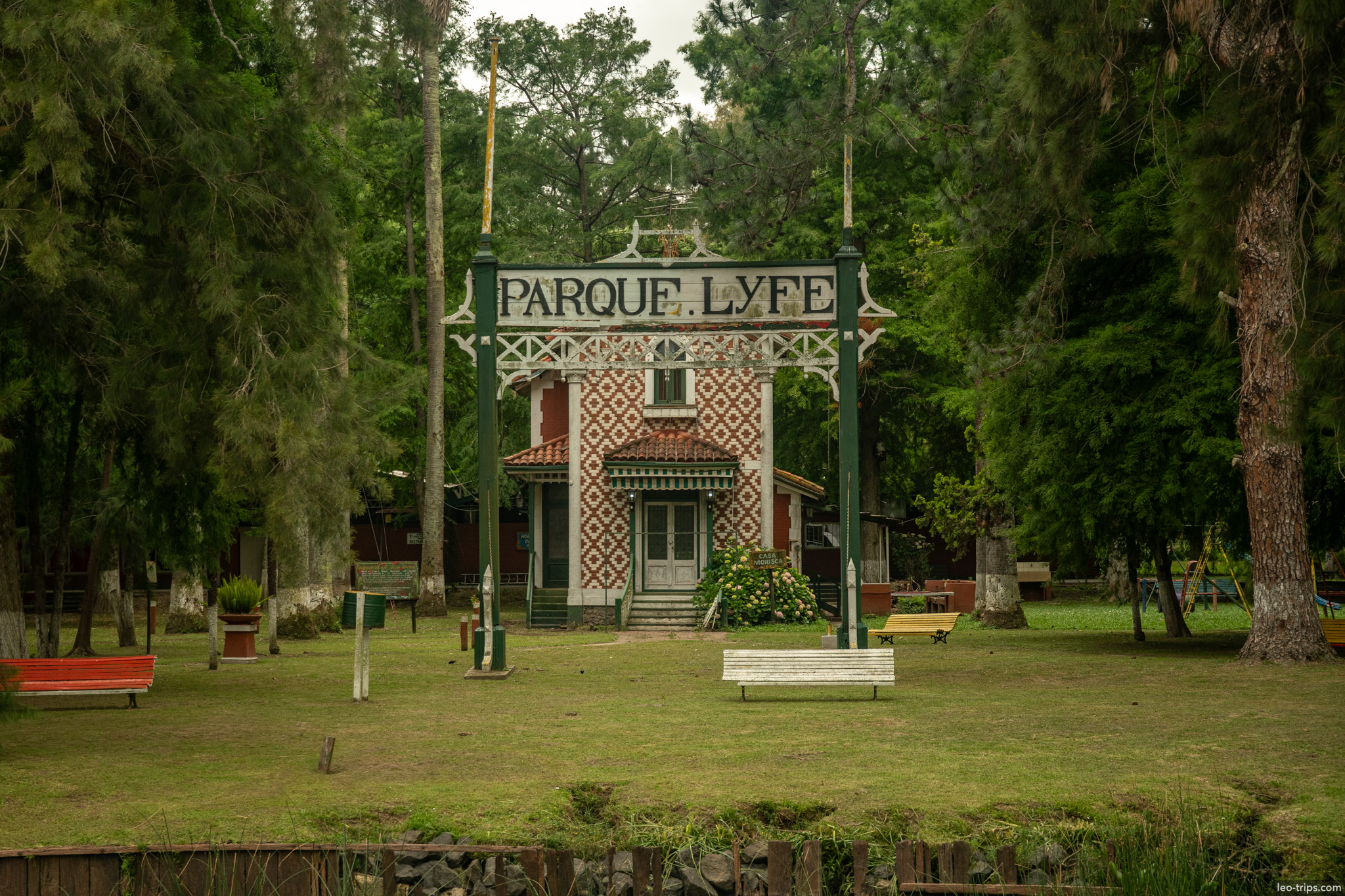 parque lyfe entrance gate sign tigre