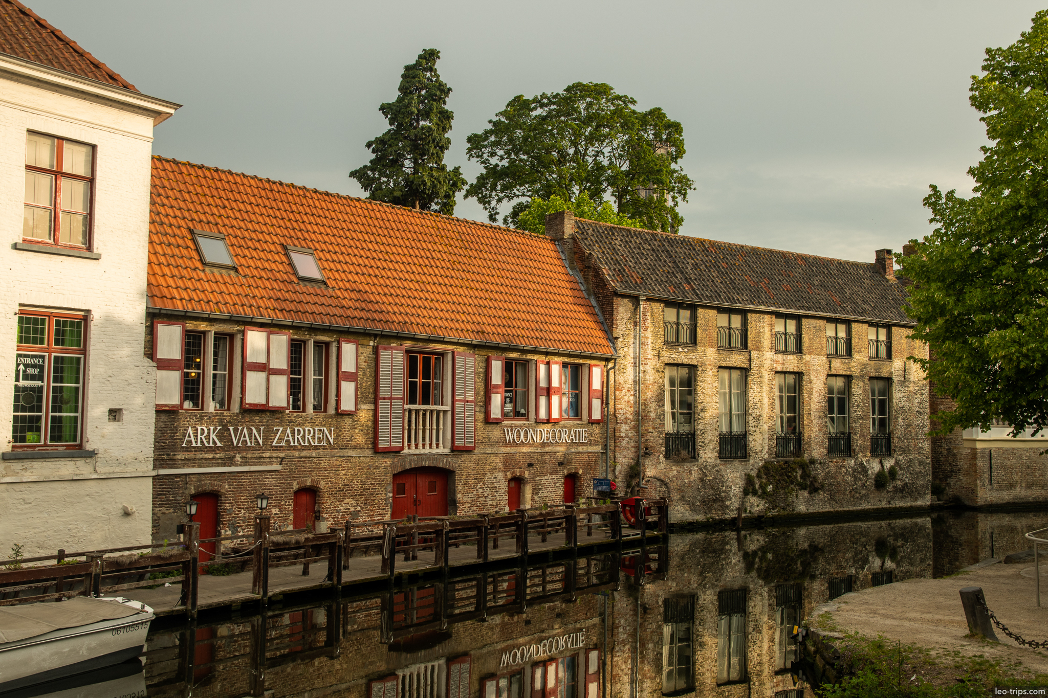 bruges ark van zarren woondecoratie canal reflection bruges