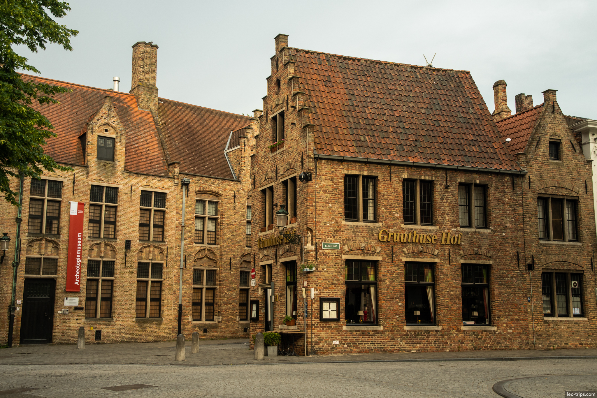 bruges gruuthuse hof archeologiemuseum square bruges