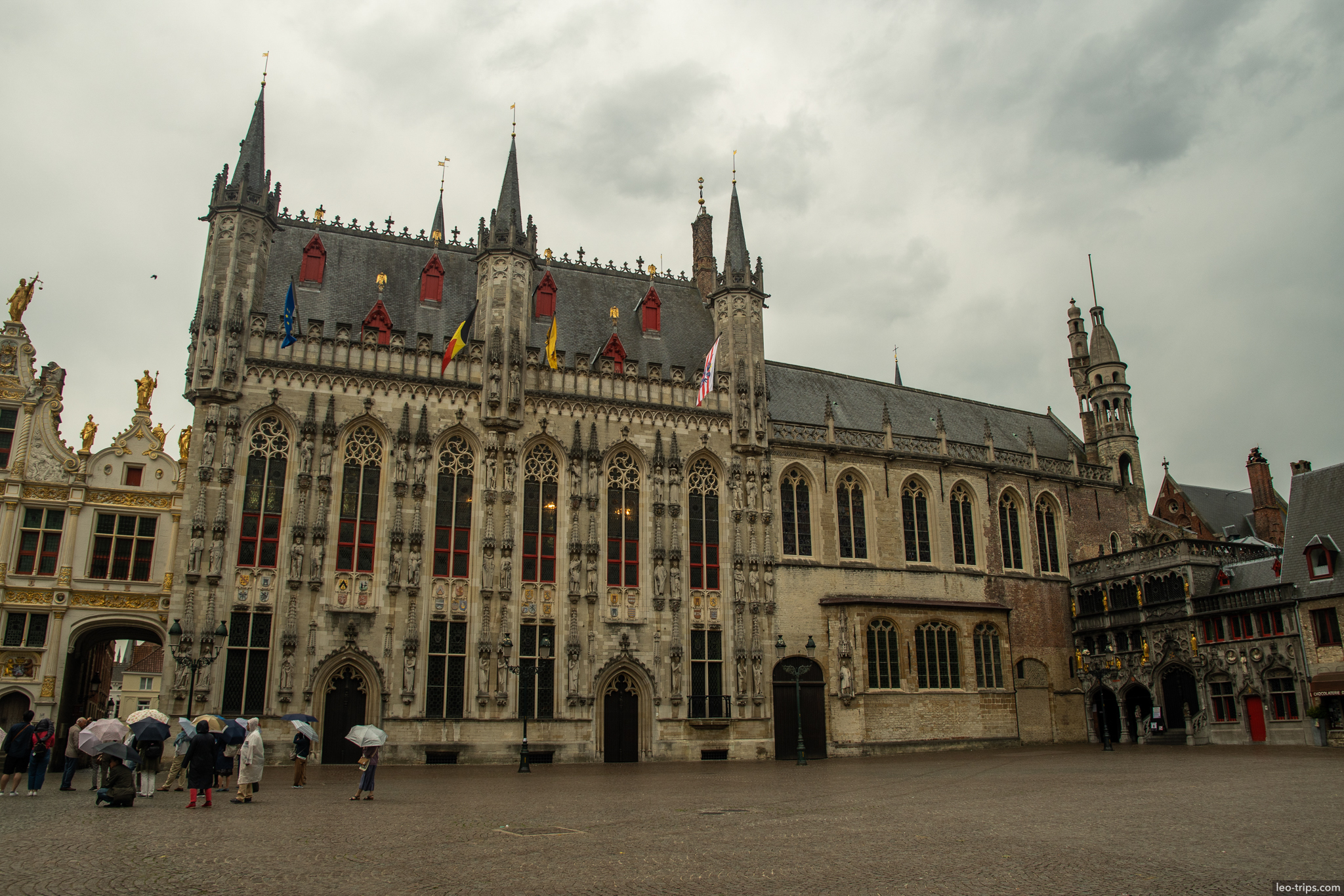bruges stadhuis city hall burg square rainy day bruges