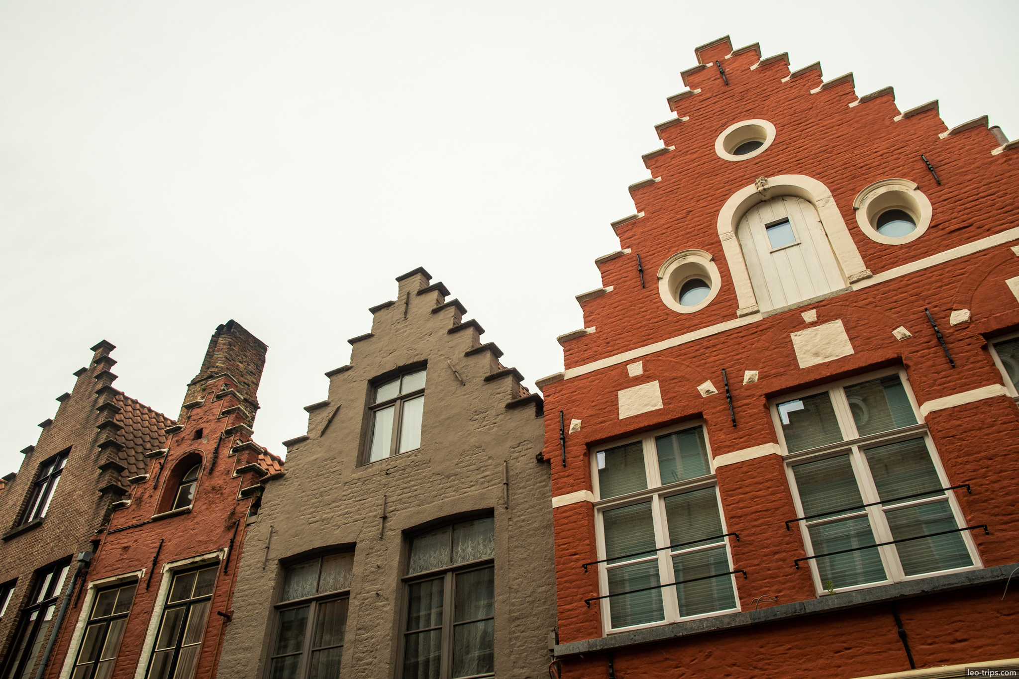 bruges stepped gable facades red brick rooflines bruges