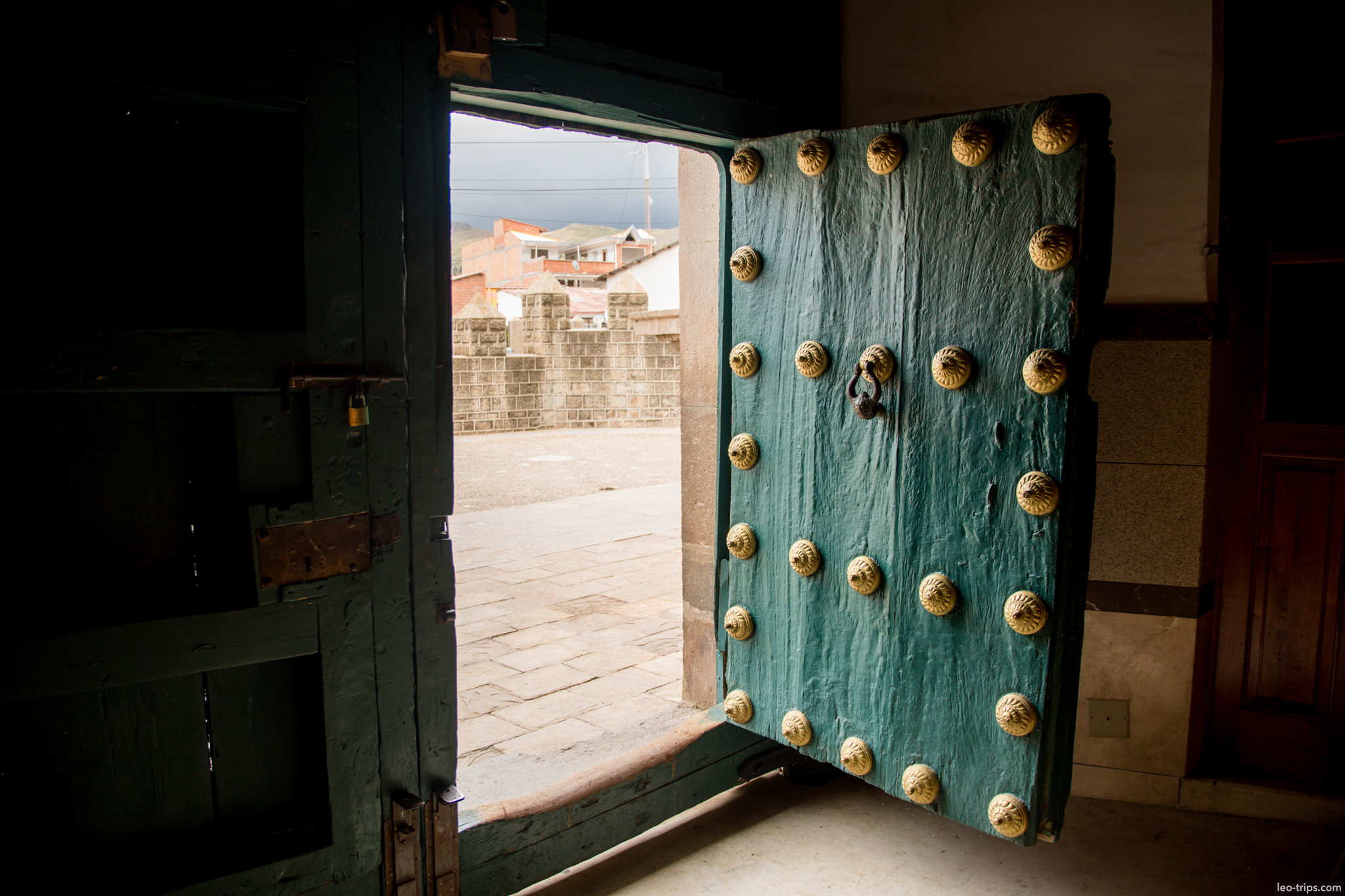 basilica virgen copacabana ancient door copacabana
