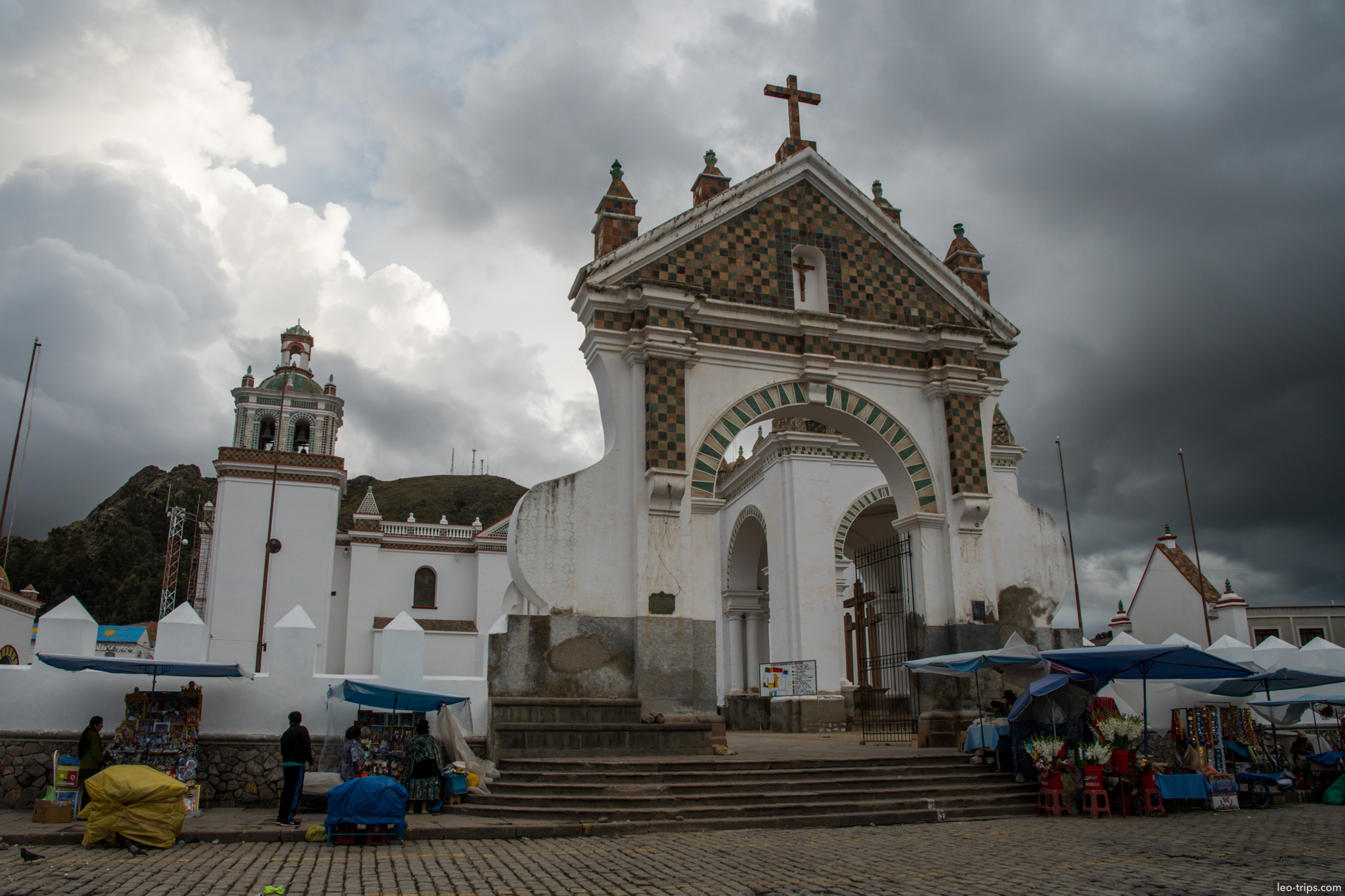basilica virgen de copacabana facade copacabana