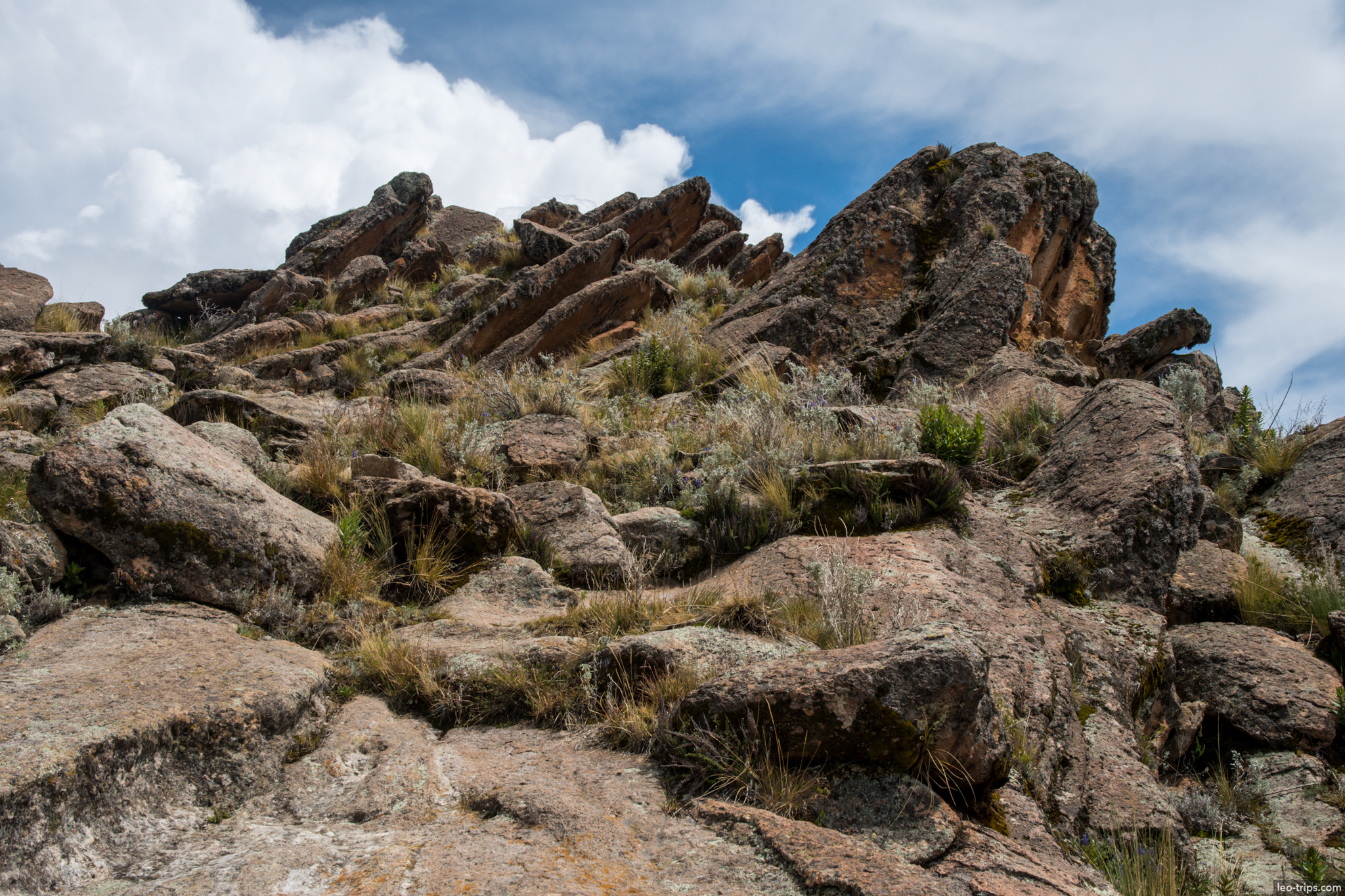 rocky outcrop horca del inca copacabana copacabana