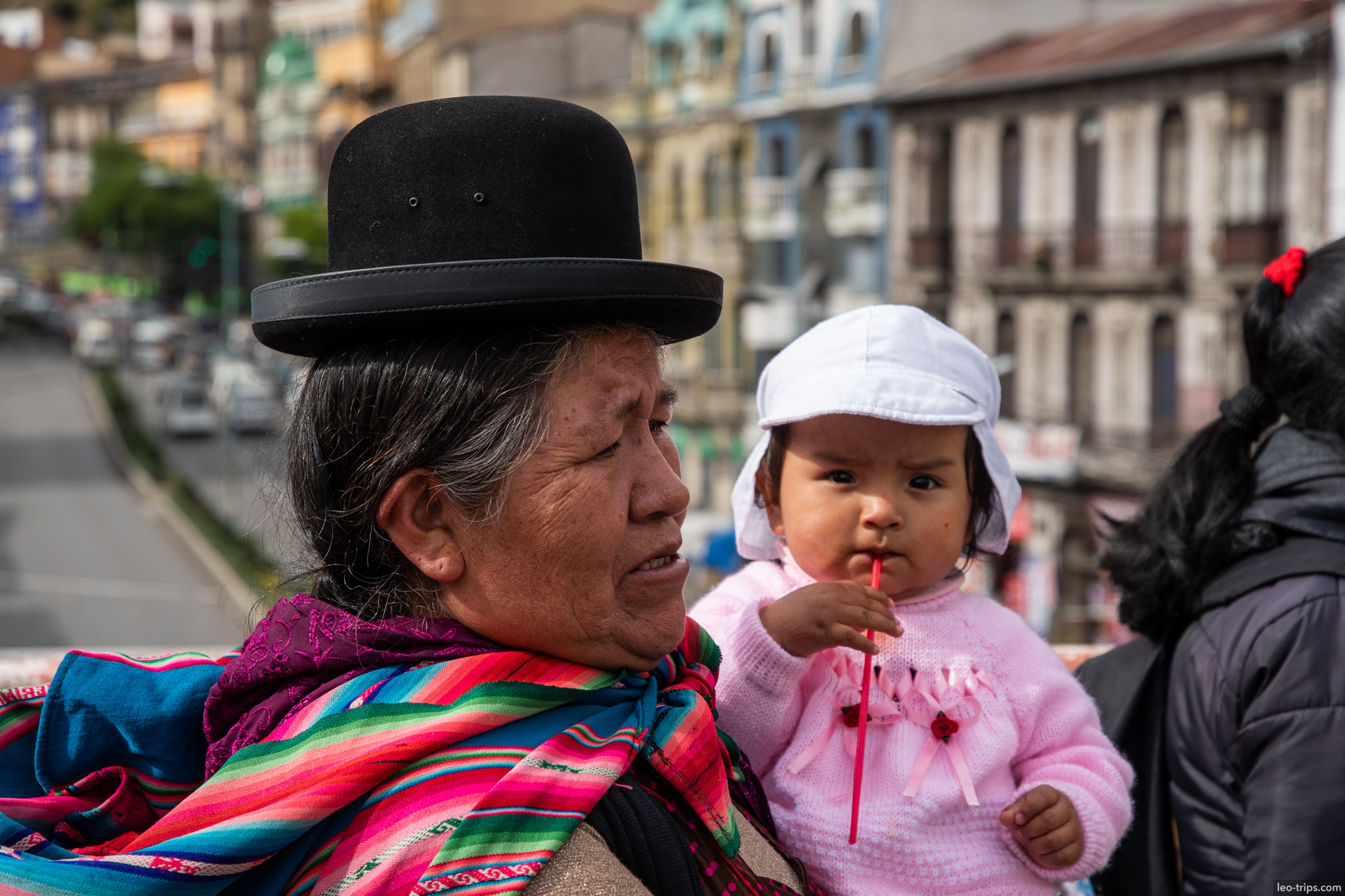la paz aymara woman bowler hat baby street la paz