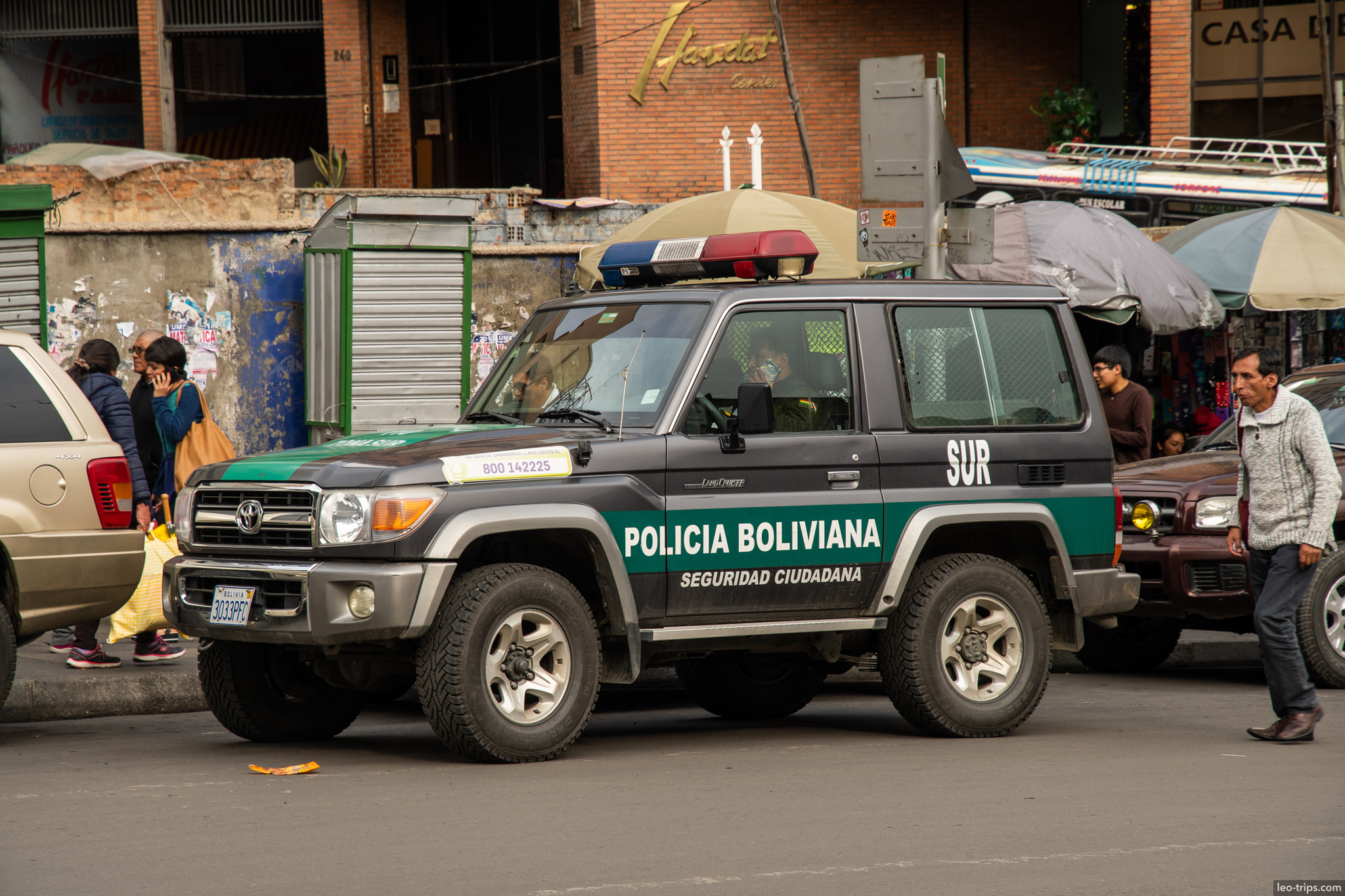 la paz policia boliviana toyota landcruiser la paz