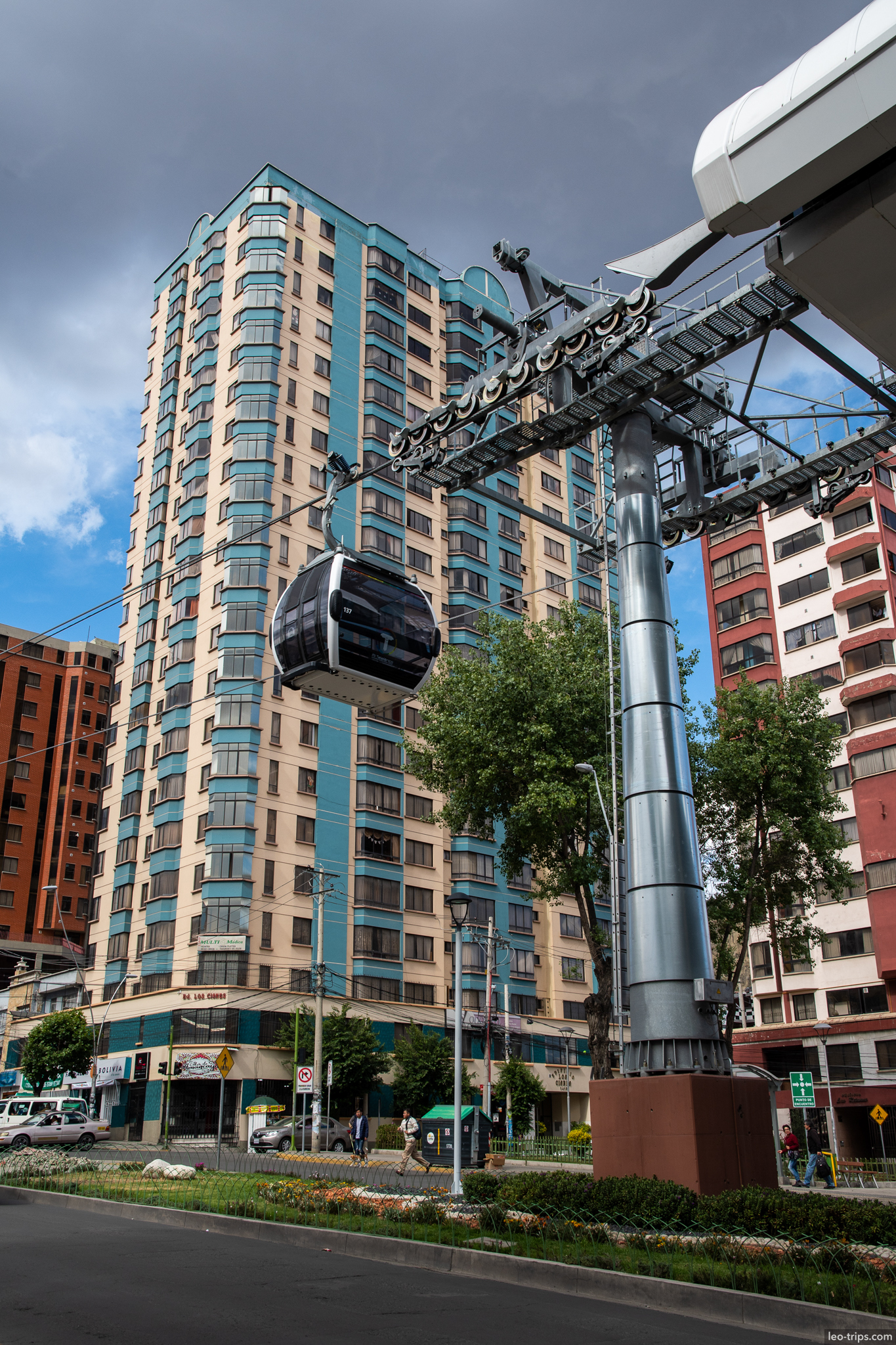 la paz teleferico black cabin hotel la paz