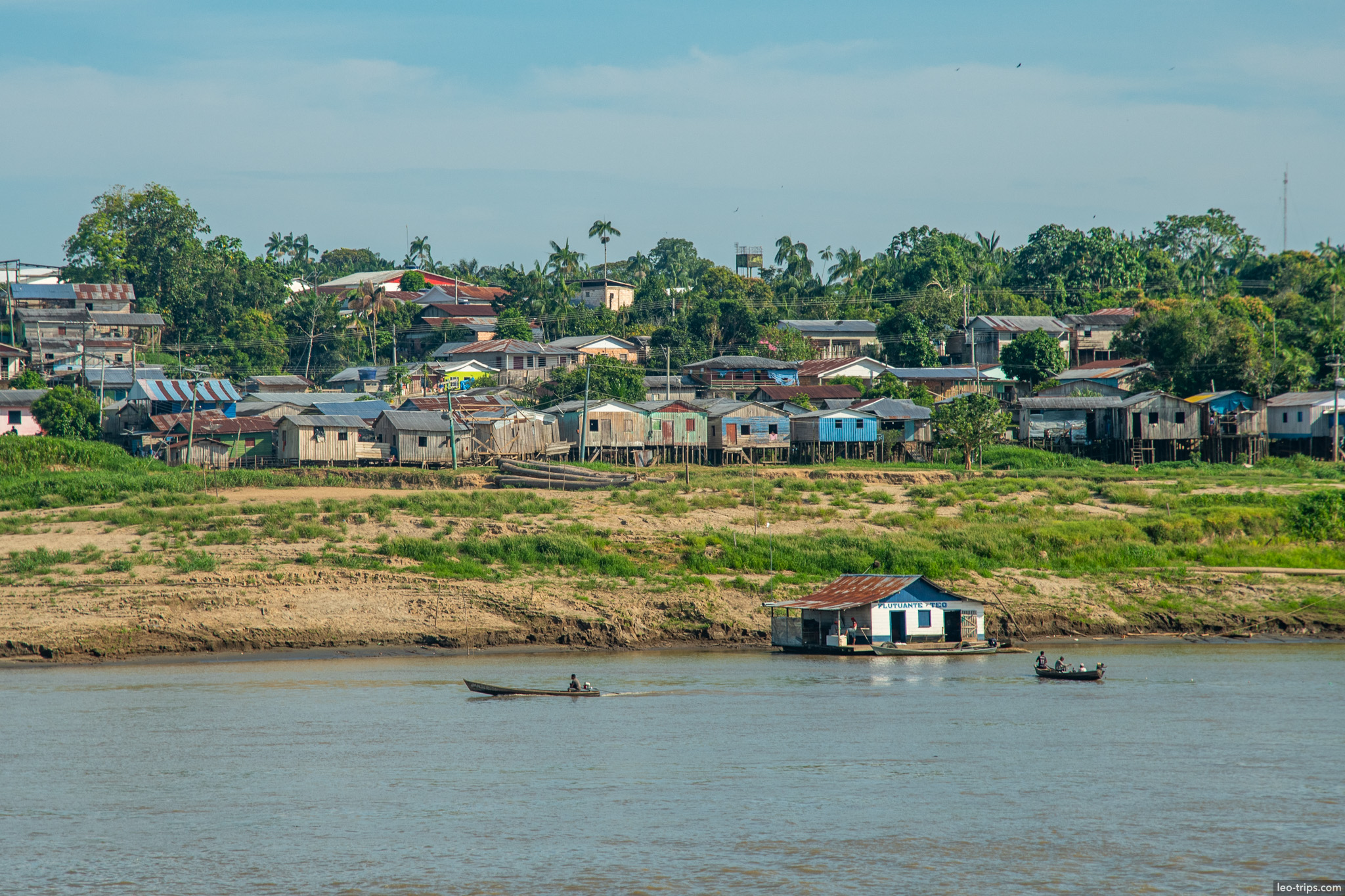 traditional riverside dwellings amazon river