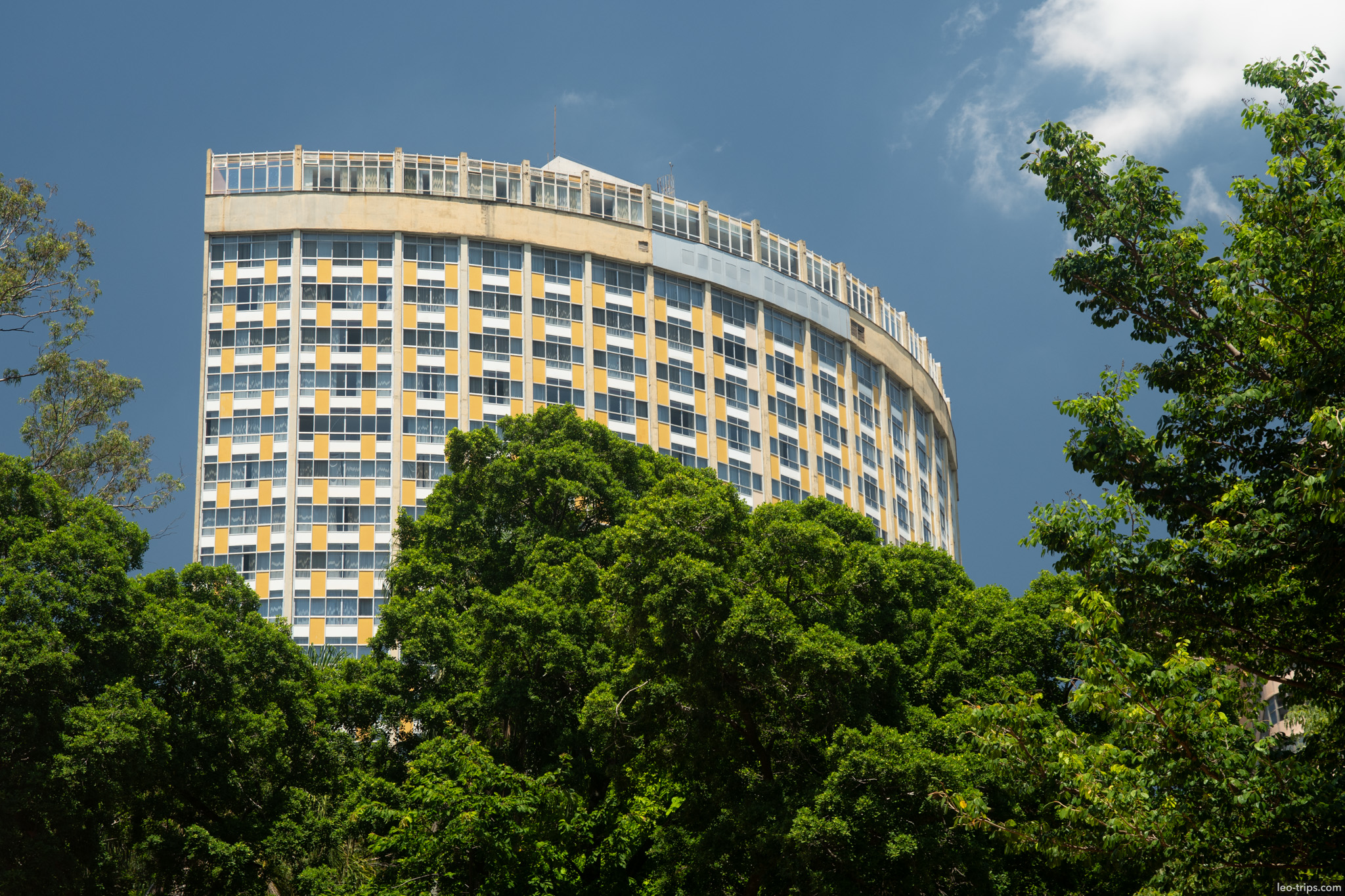 curved othon palace tower above trees belo horizonte