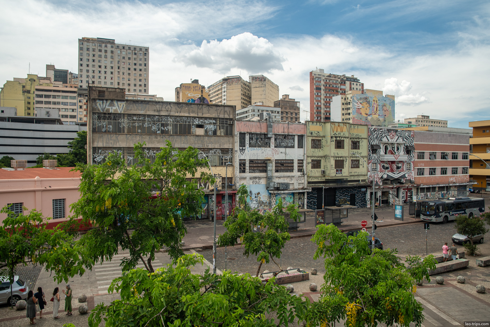 graffiti covered buildings baixo centro belo horizonte