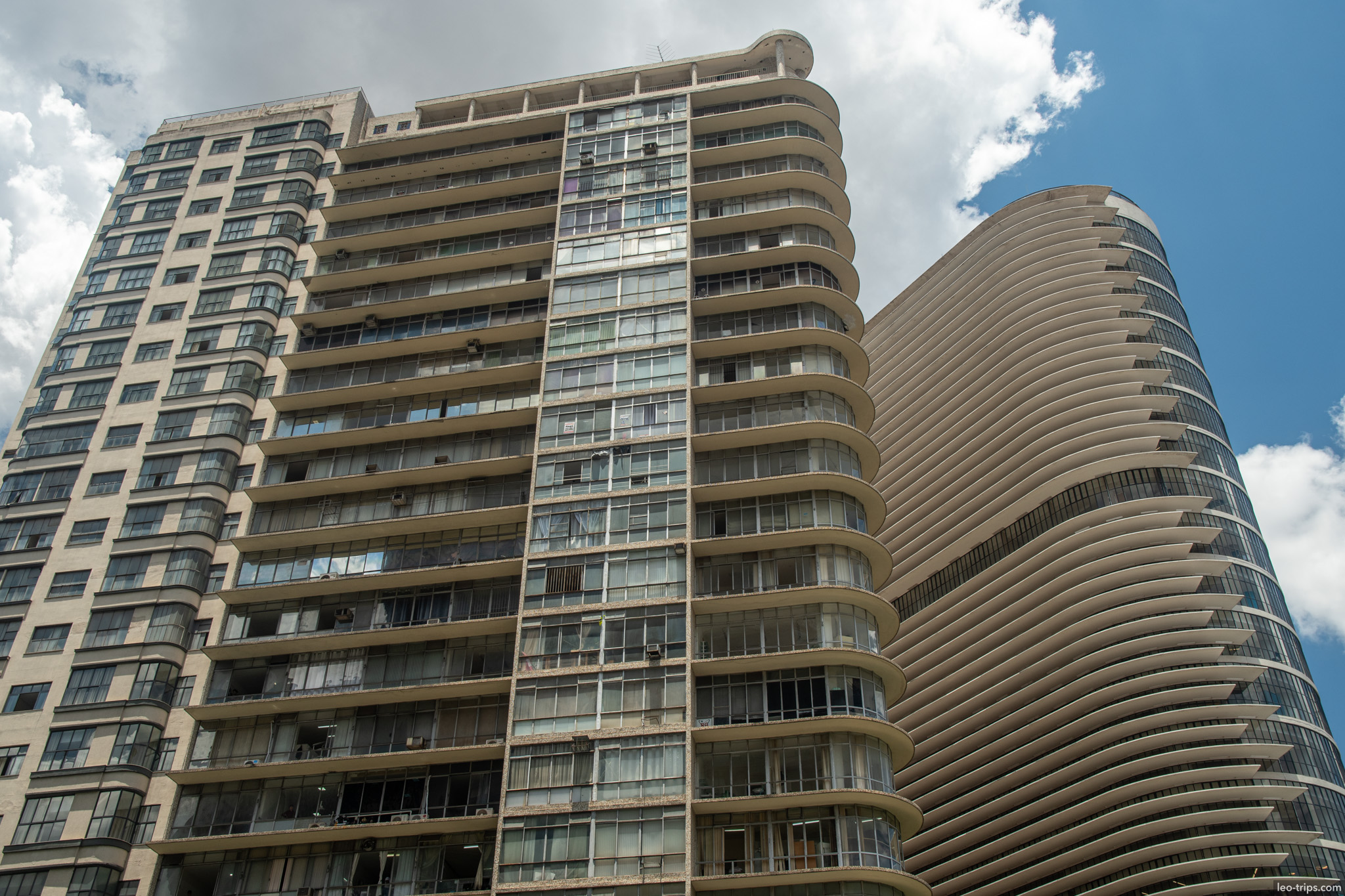 modernist towers wavy balconies belo horizonte belo horizonte