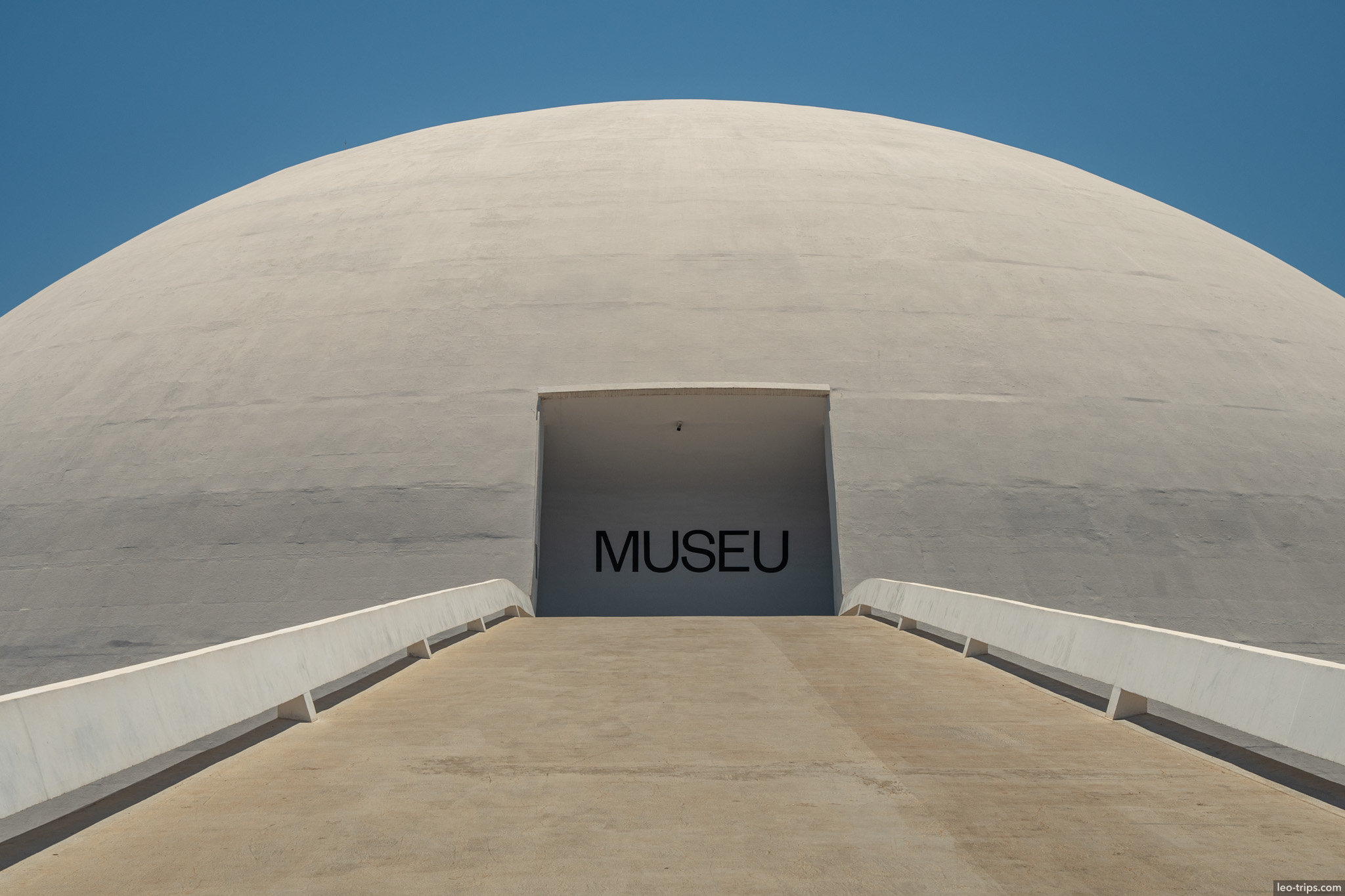 museu nacional dome entrance ramp brasilia