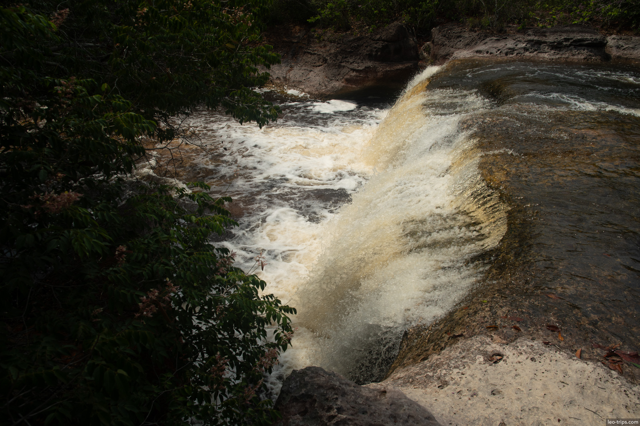 water rushing over rocks iracema waterfalls