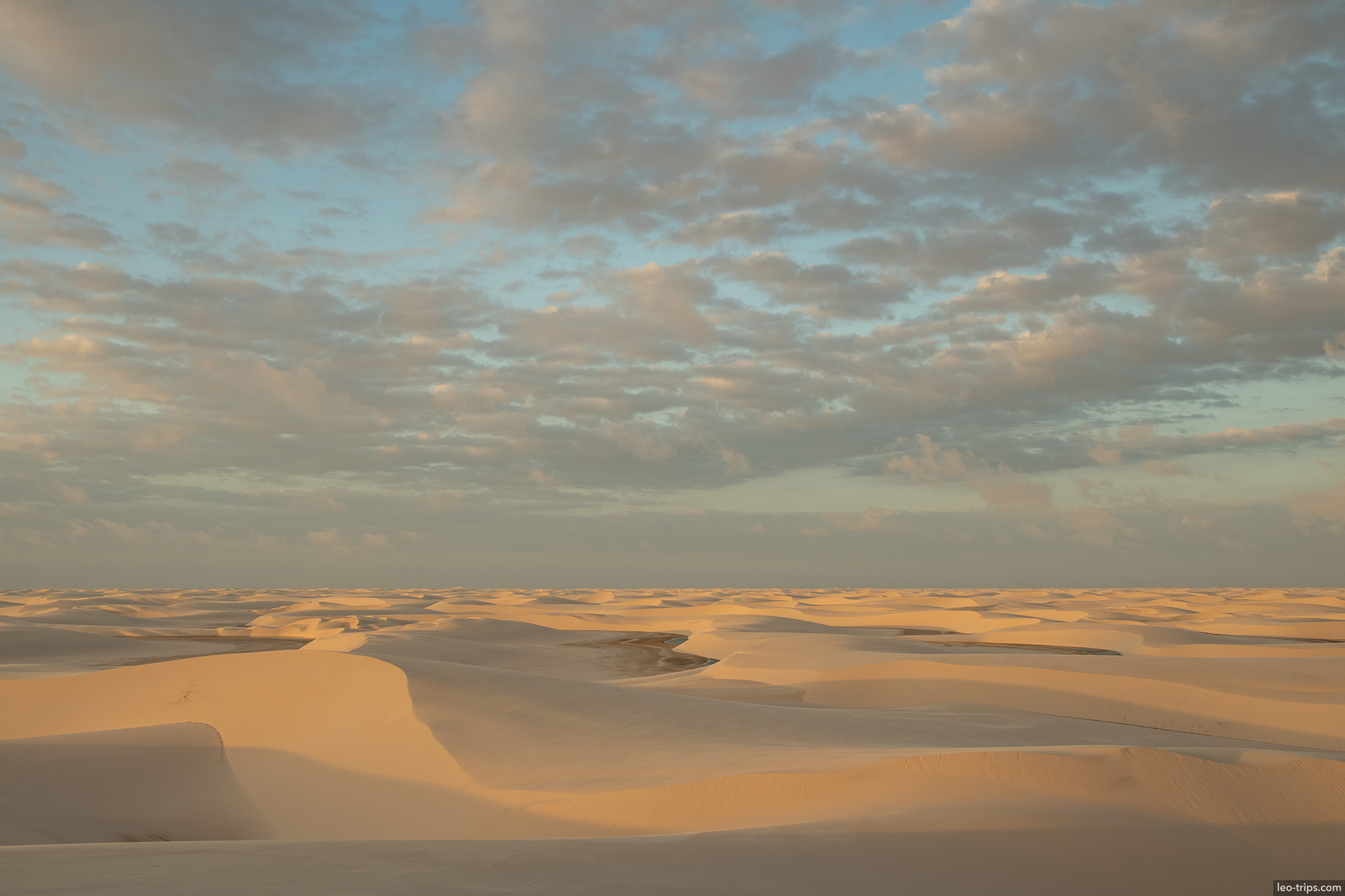 dunes panorama pink clouds lencois lencois maranhenses