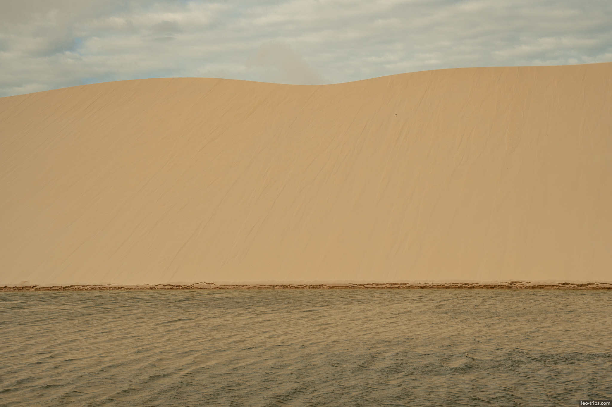 giant sand dune meets lagoon lencois maranhenses lencois maranhenses