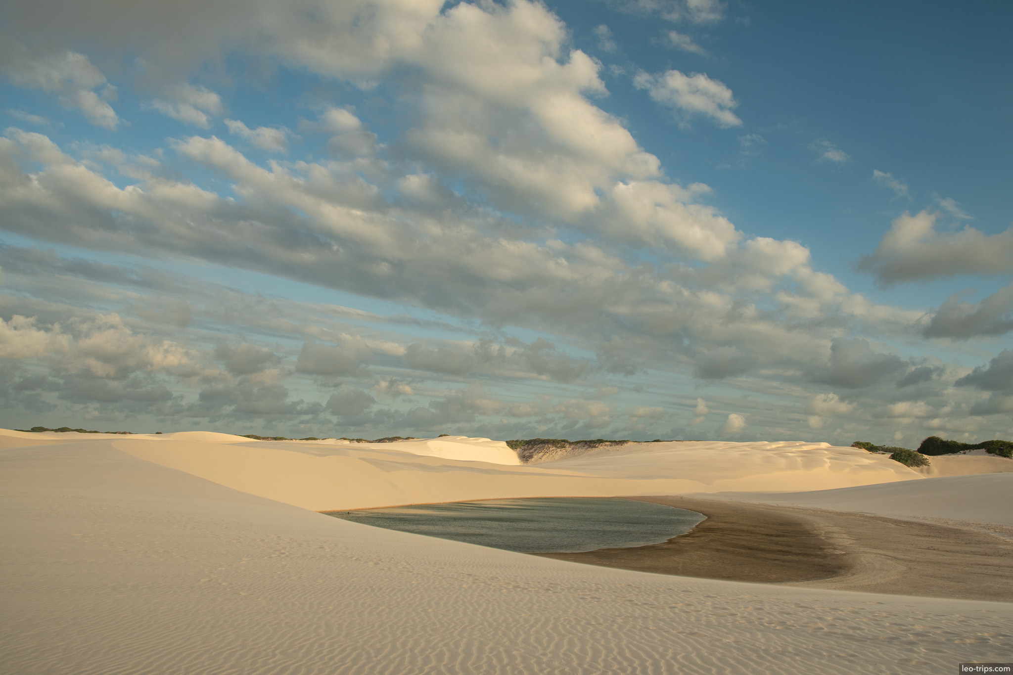 lagoon dunes cumulus clouds lencois lencois maranhenses