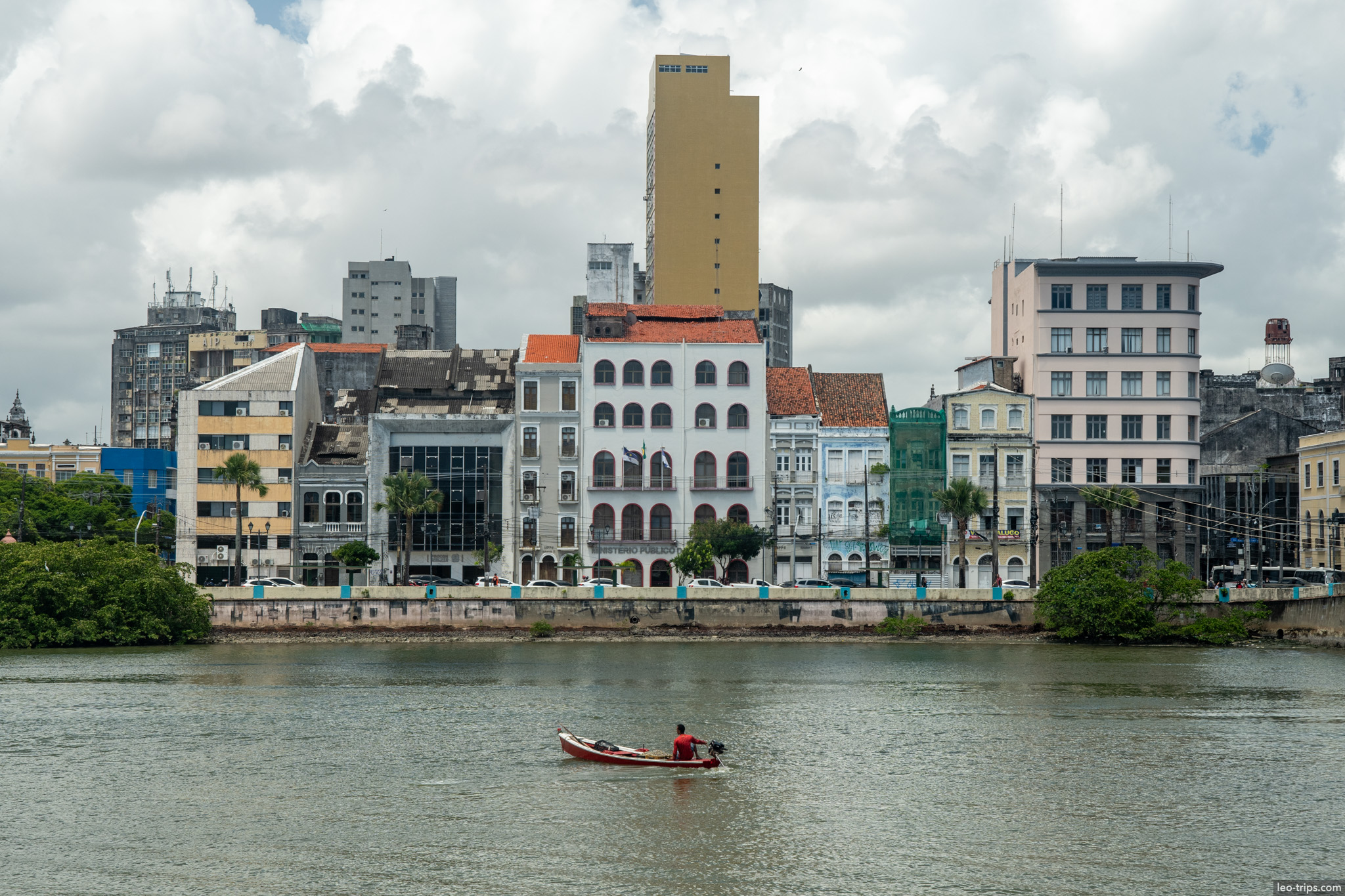 recife capibaribe river boat colonial facades recife
