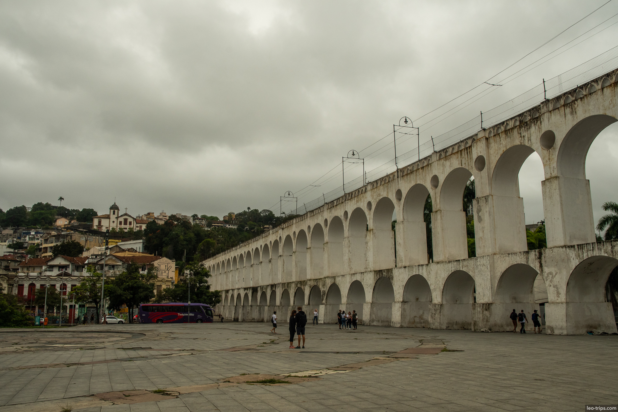 arcos da lapa carioca aqueduct wide view rio de janeiro