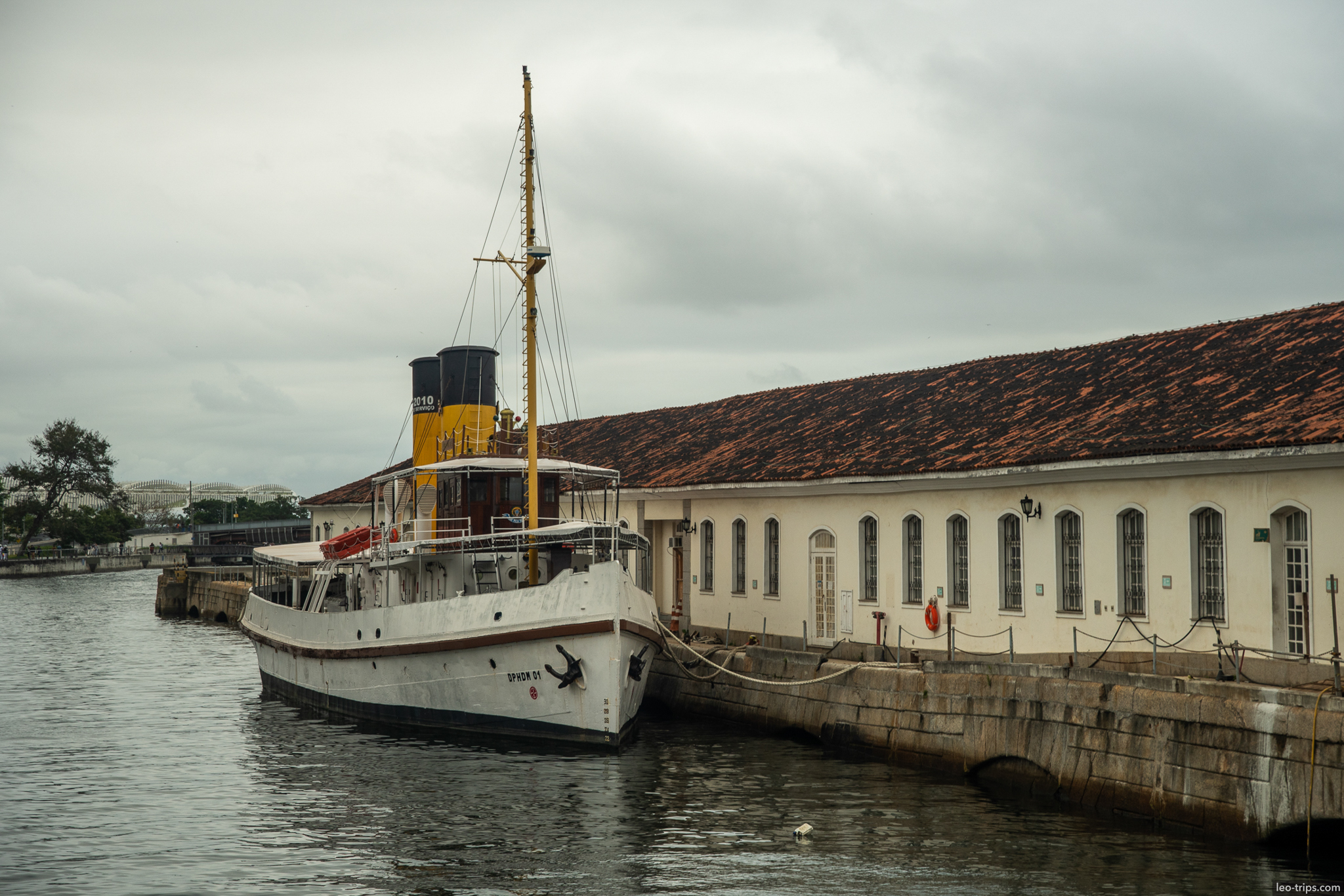 espaco cultural marinha historic steamship docked rio de janeiro