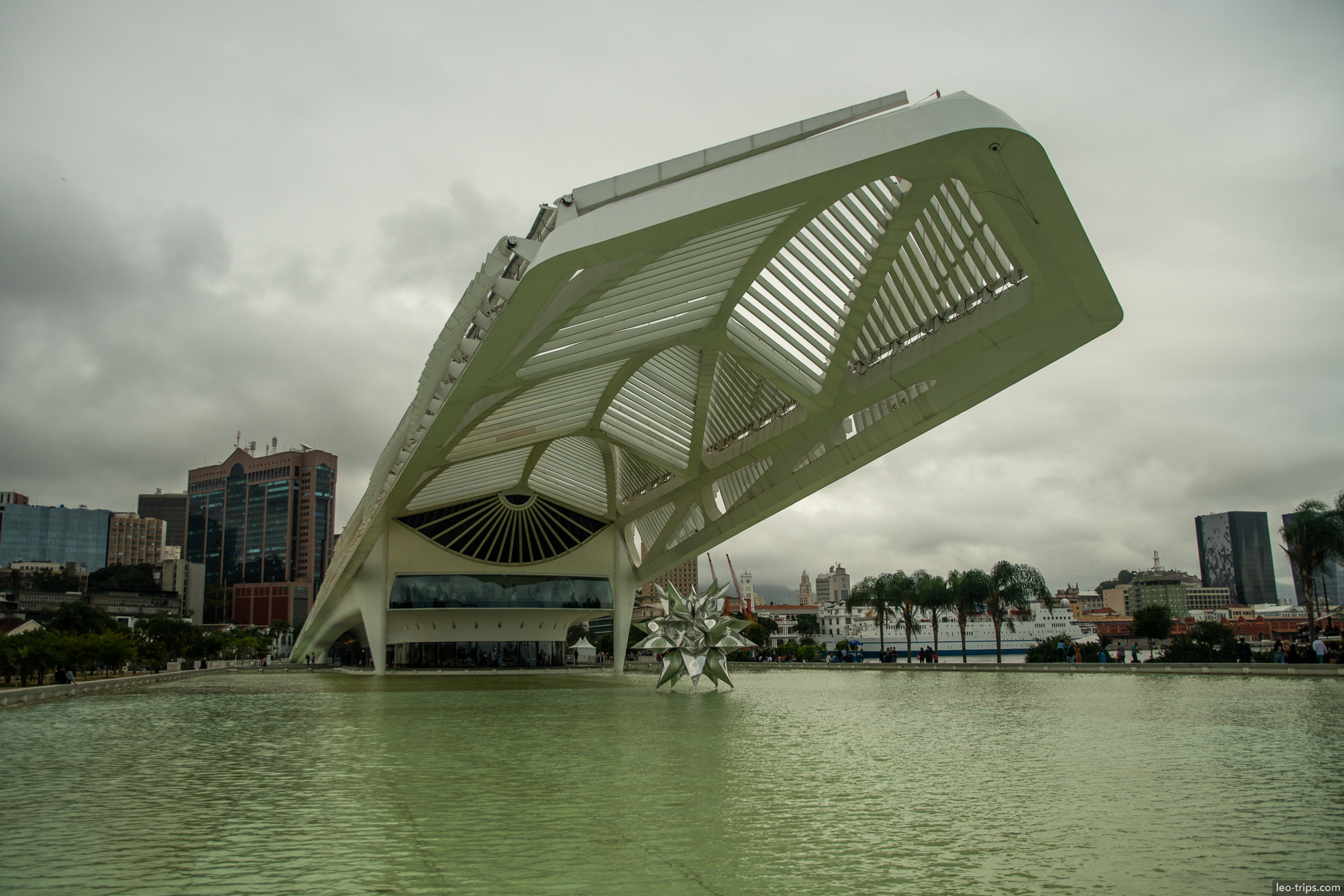 museu do amanha museum of tomorrow porto maravilha rio de janeiro