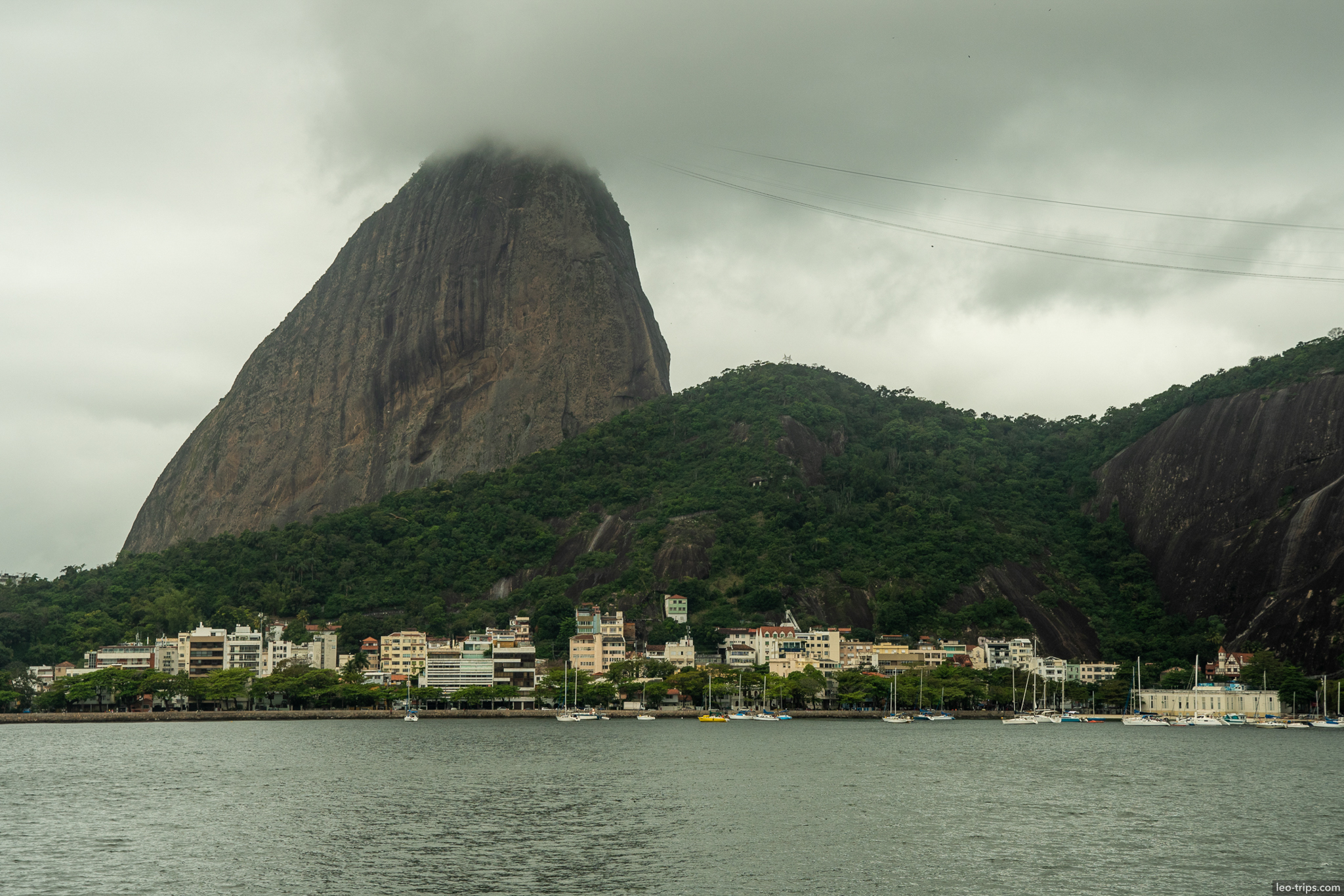 sugarloaf mountain urca neighborhood cable car wires rio de janeiro
