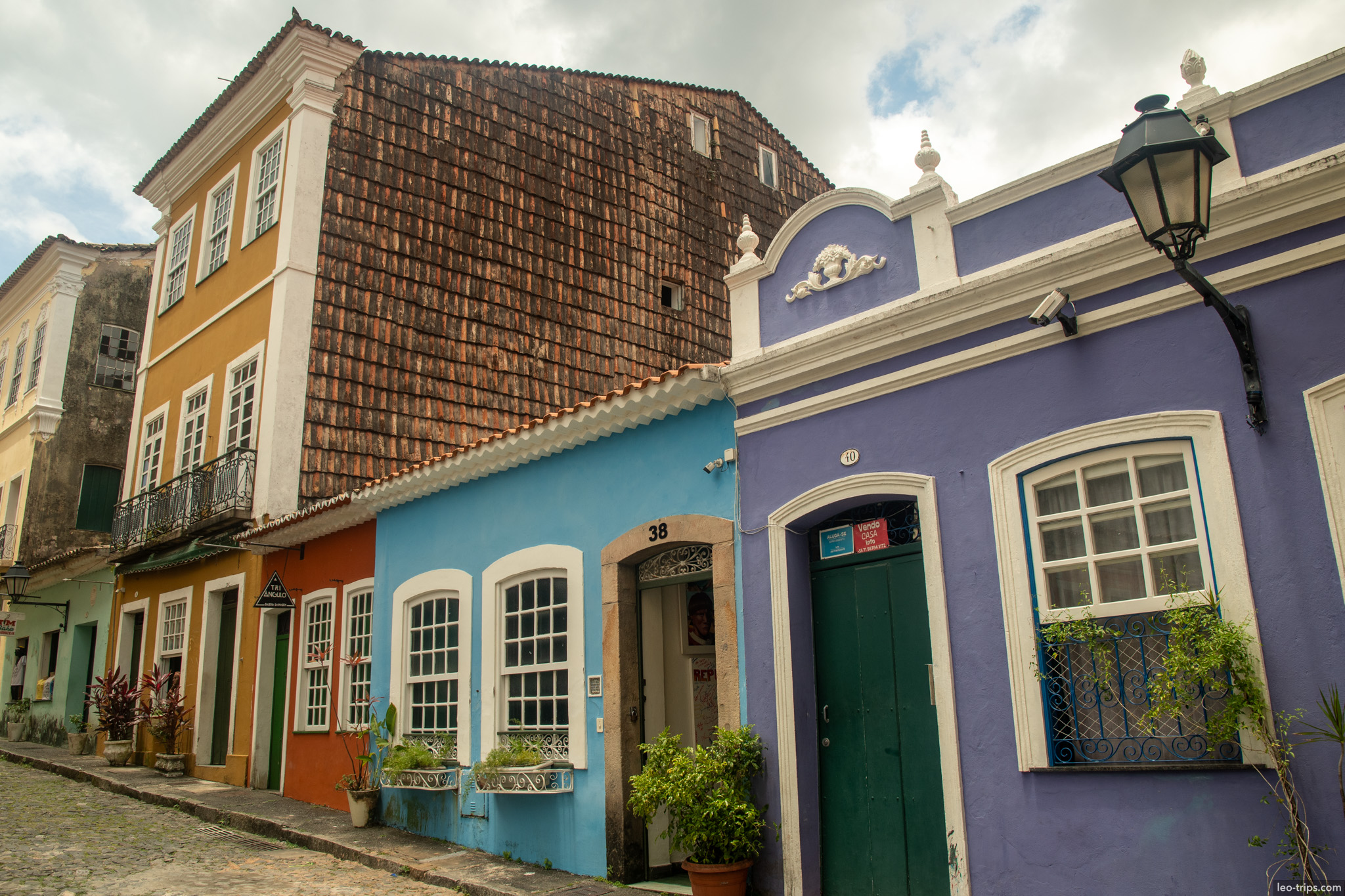 colorful colonial houses tiled roof cobblestone street pelourinho salvador