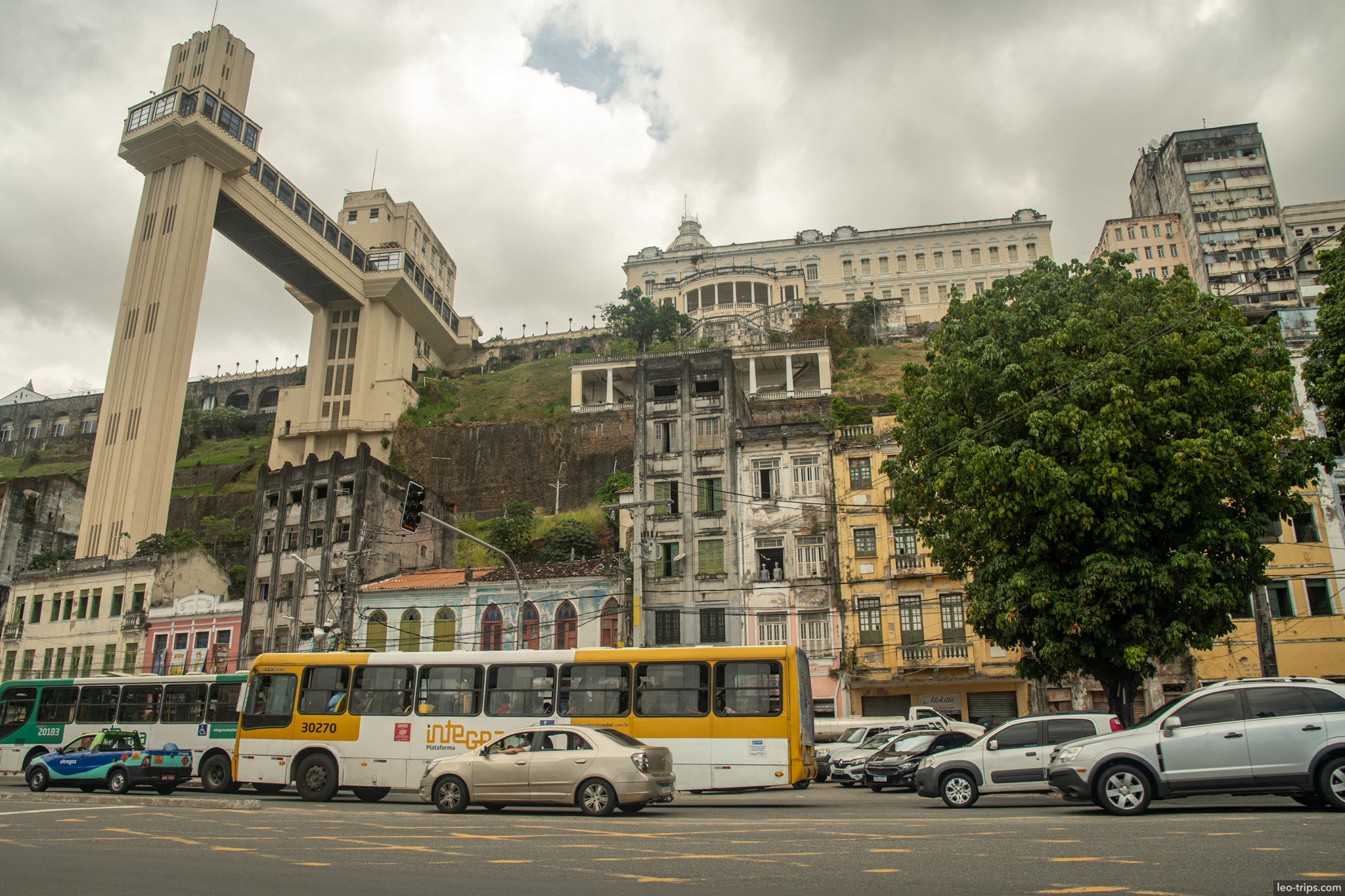 lacerda elevator lower city buses salvador salvador