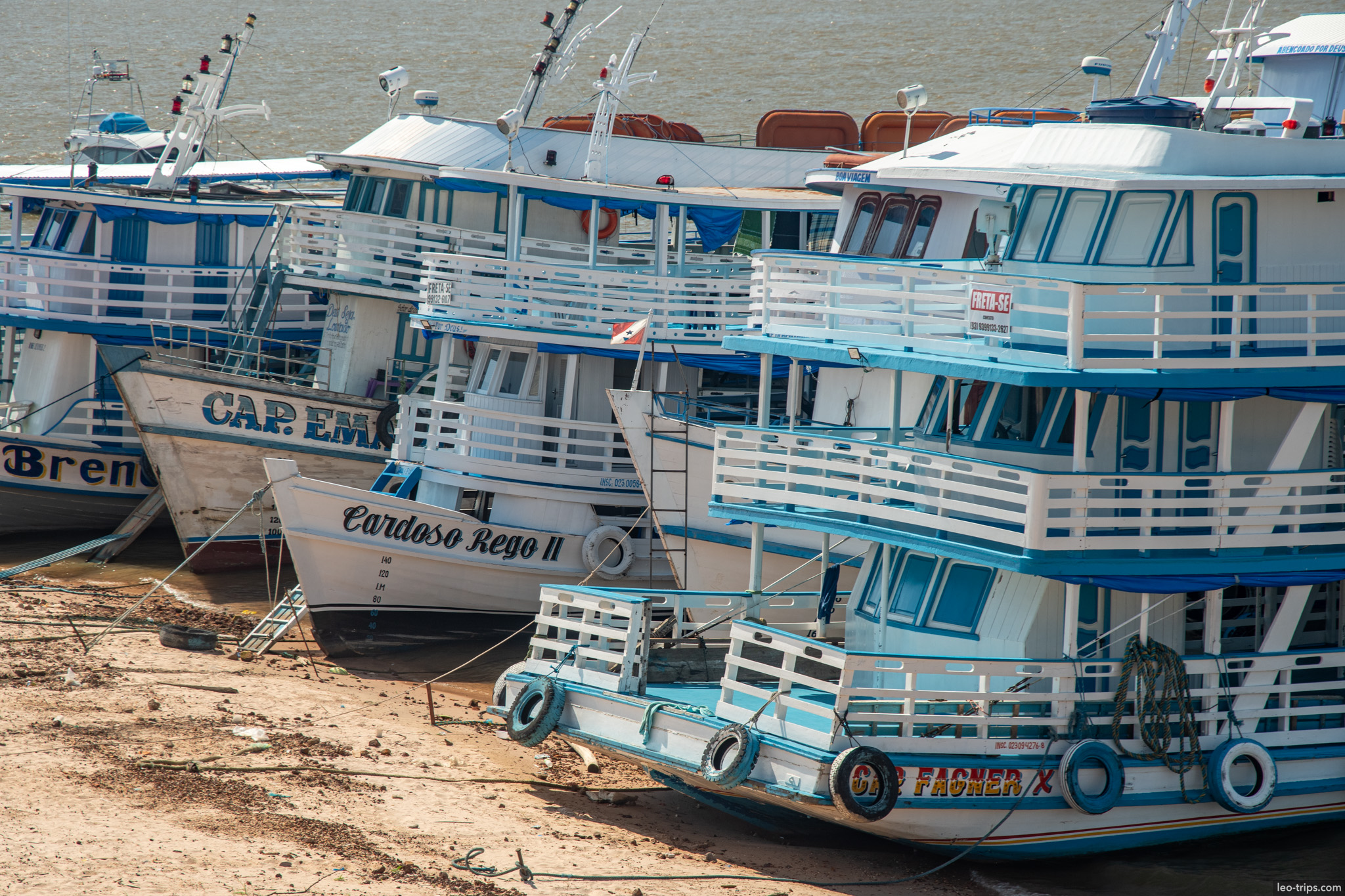 passenger boats docked port santarem