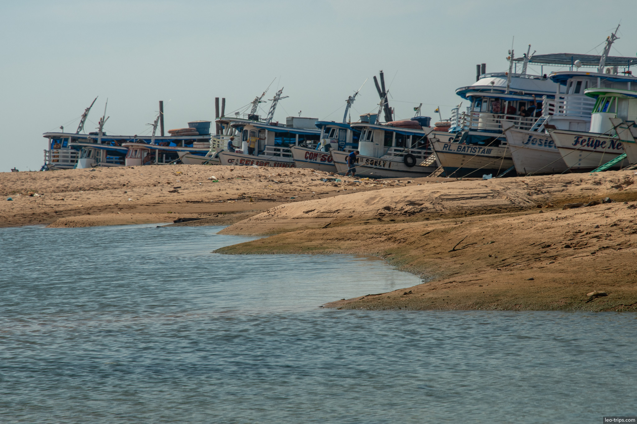 riverbank and ferries santarem