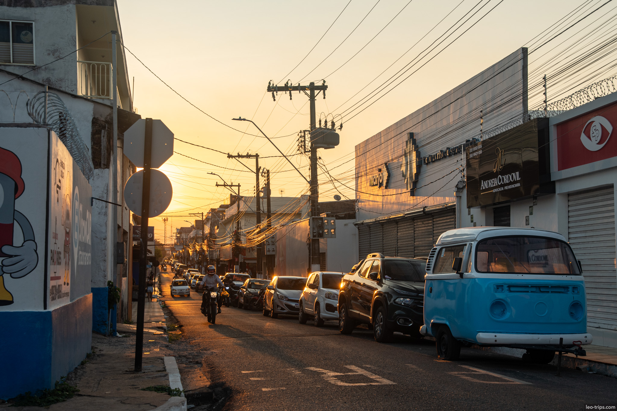 sunset street blue van santarem