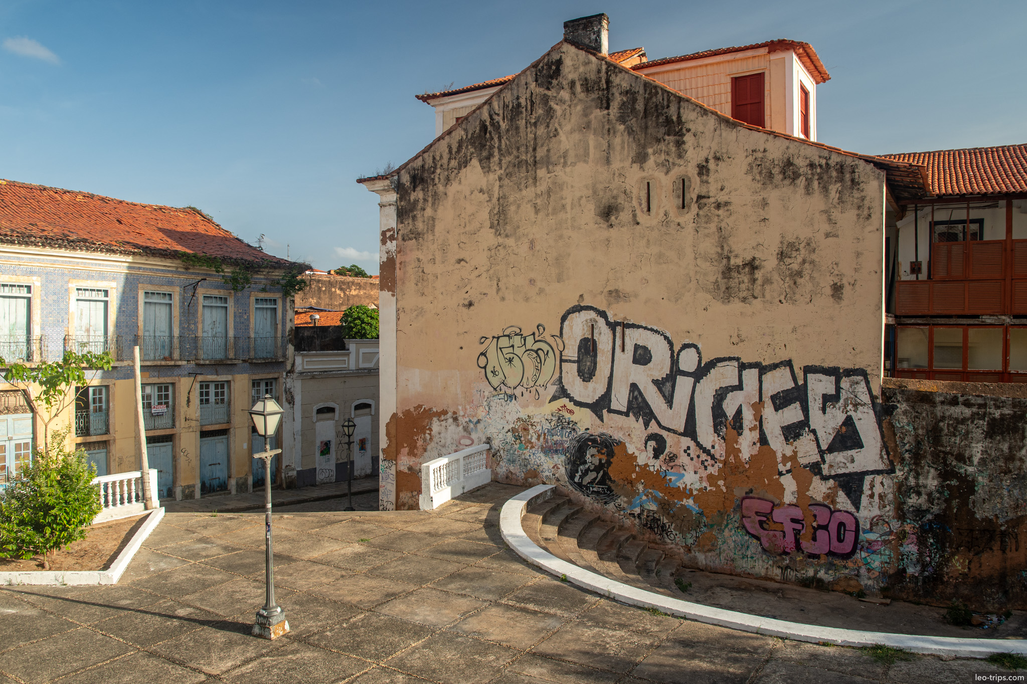 graffiti wall curved staircase sao luis