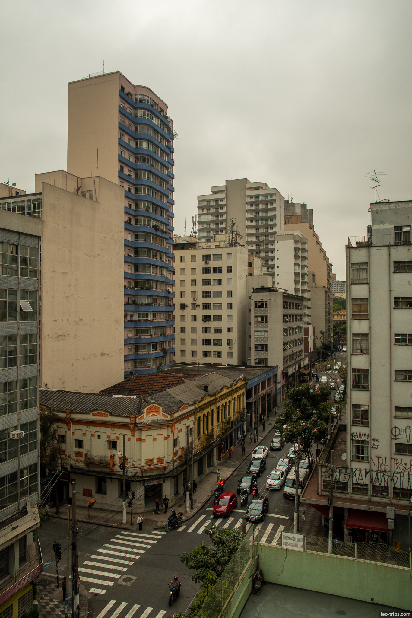 downtown intersection old theater sao paulo