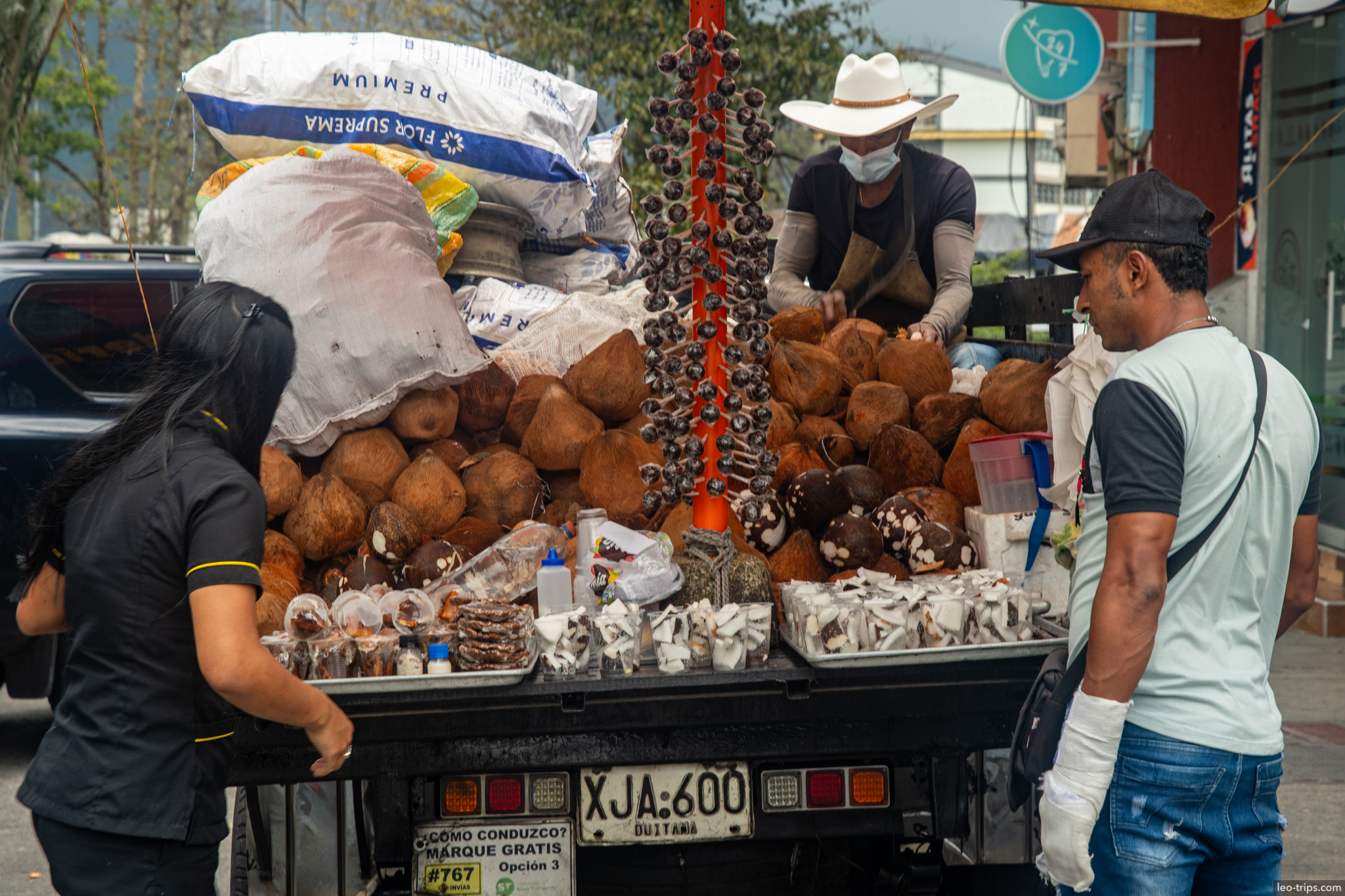 Coconut for sale at a market manizales