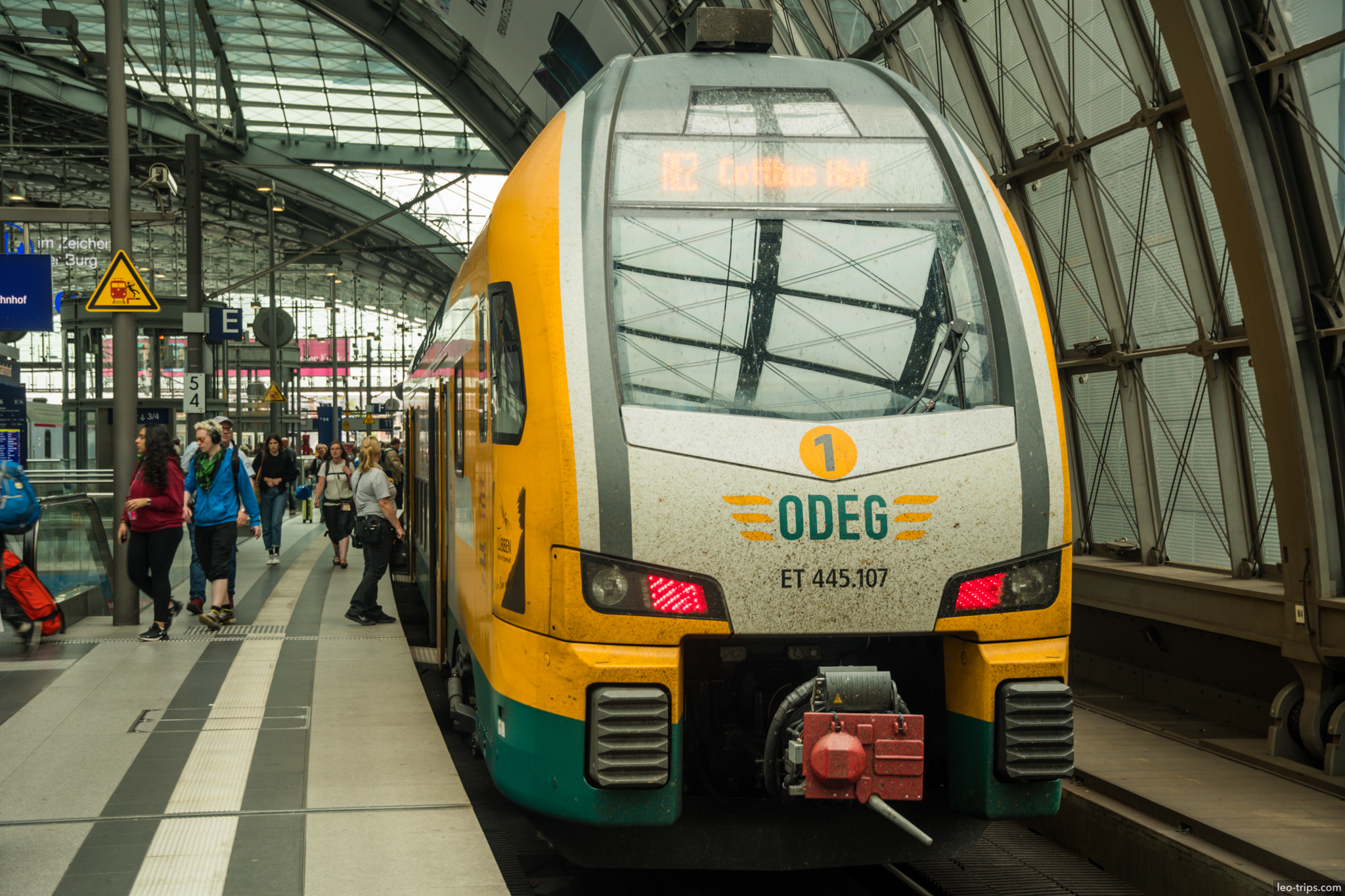 berlin hauptbahnhof odeg et445 regional train platform berlin