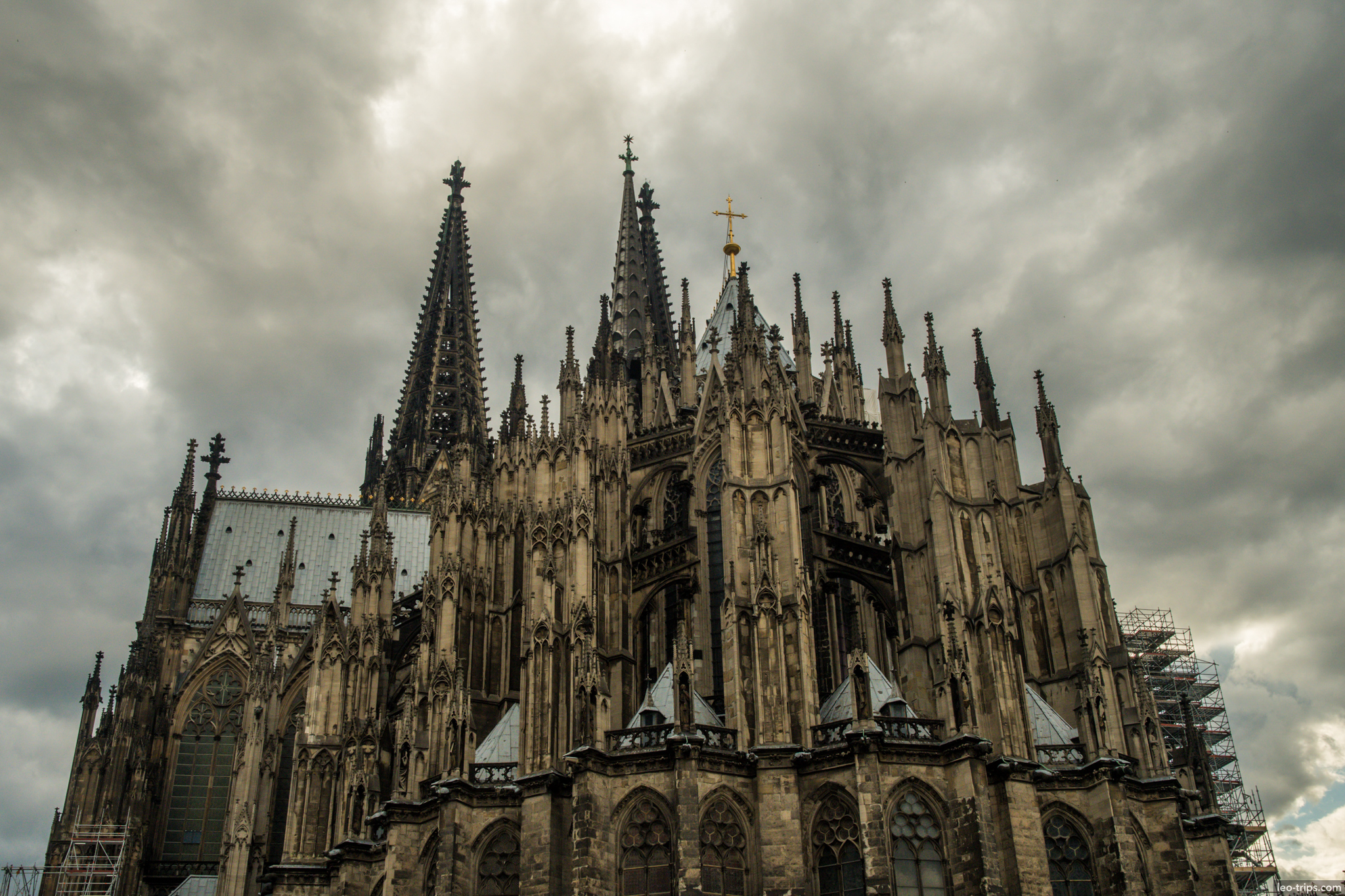 cologne cathedral dom gothic apse dark clouds cologne