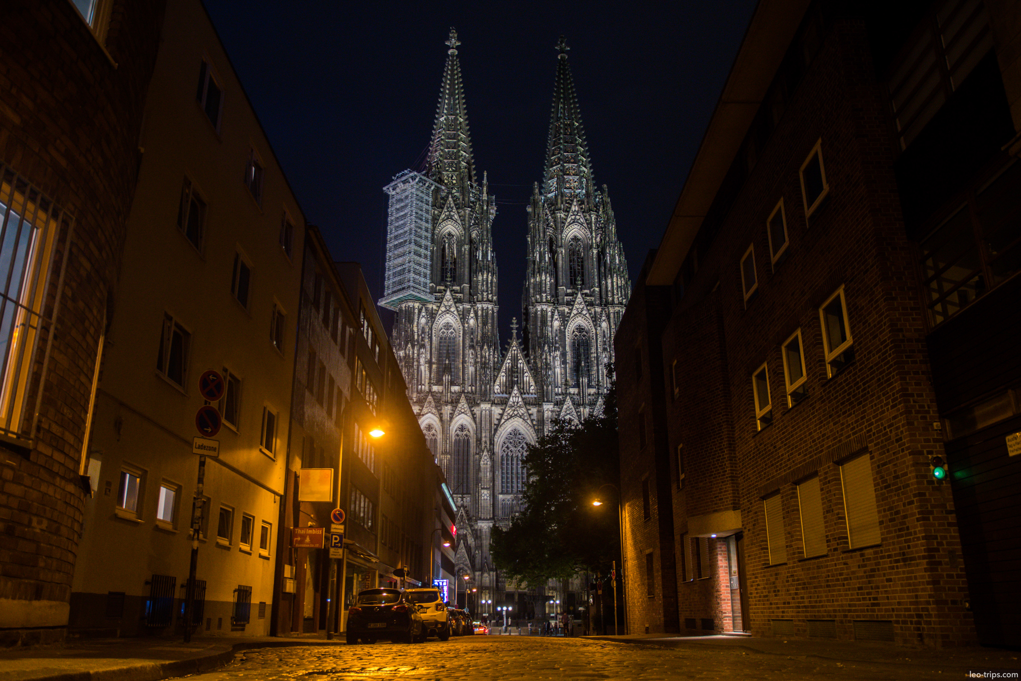 cologne cathedral dom twin spires night street view cologne