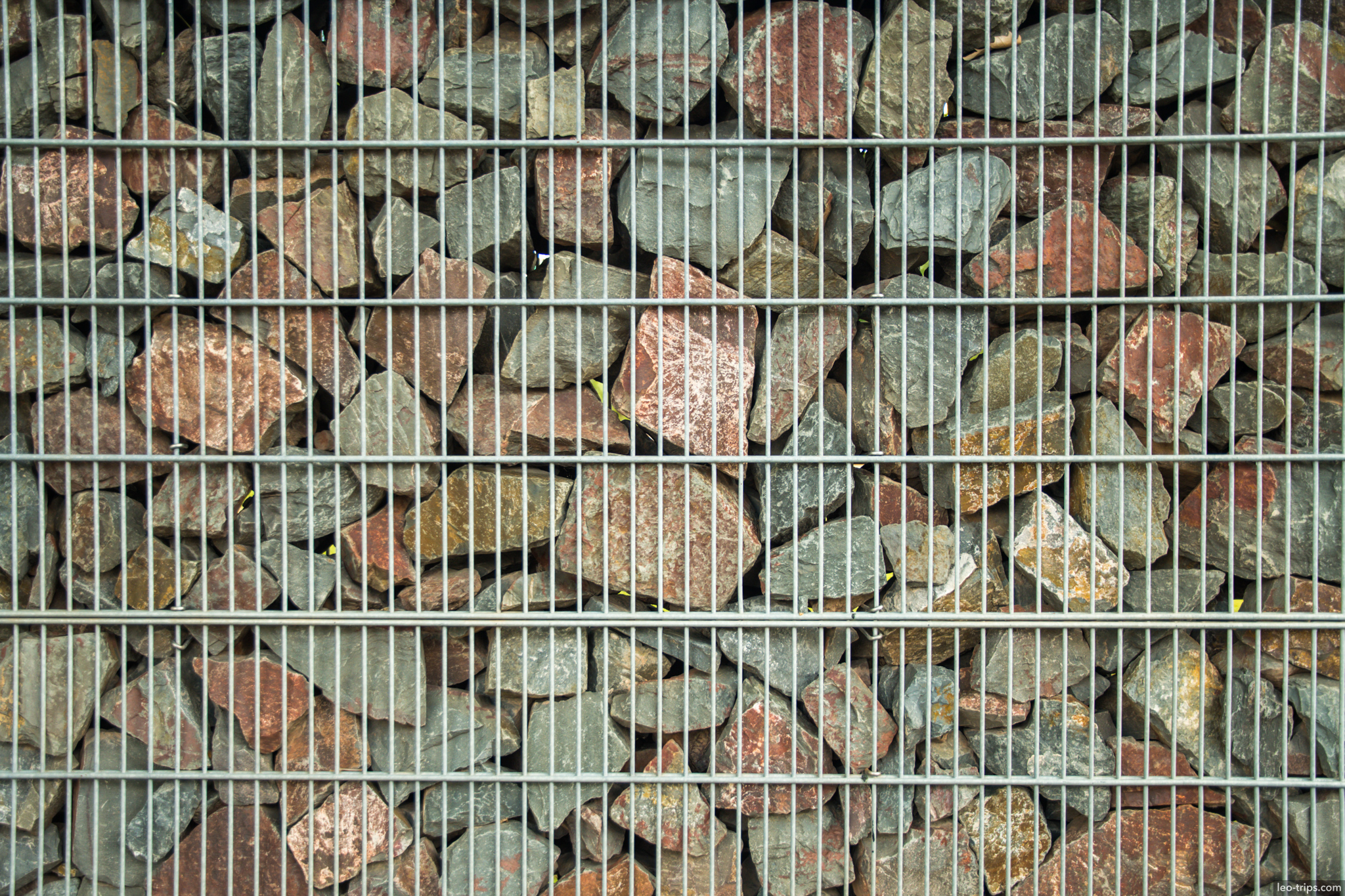 cologne gabion wall red stones metal grid cologne