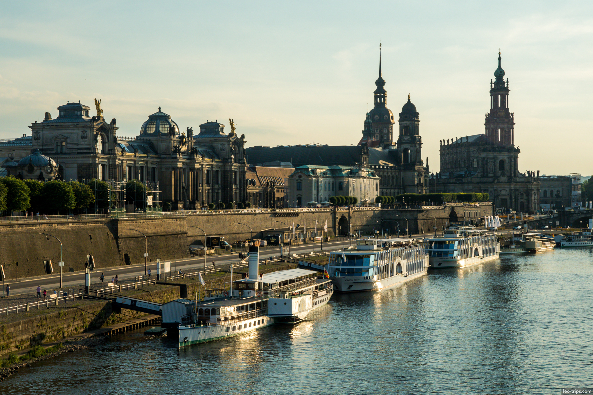 dresden bruehls terrace elbe boats sunset panorama dresden
