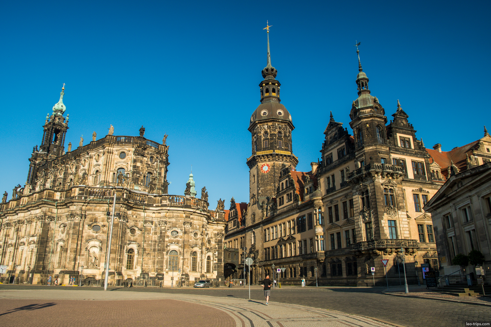 dresden hofkirche residenzschloss hausmannsturm morning dresden