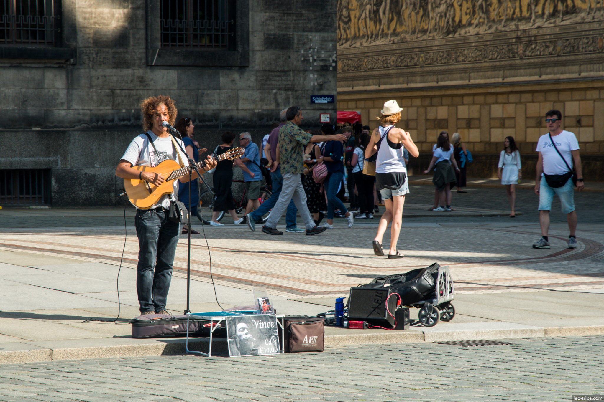 street musician guitarist procession of princes dresden