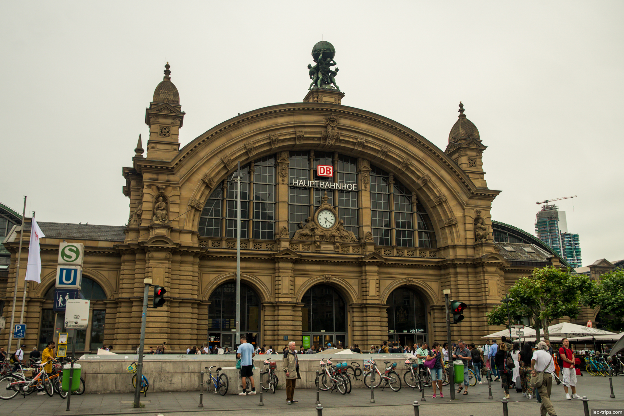 frankfurt hauptbahnhof facade db frankfurt