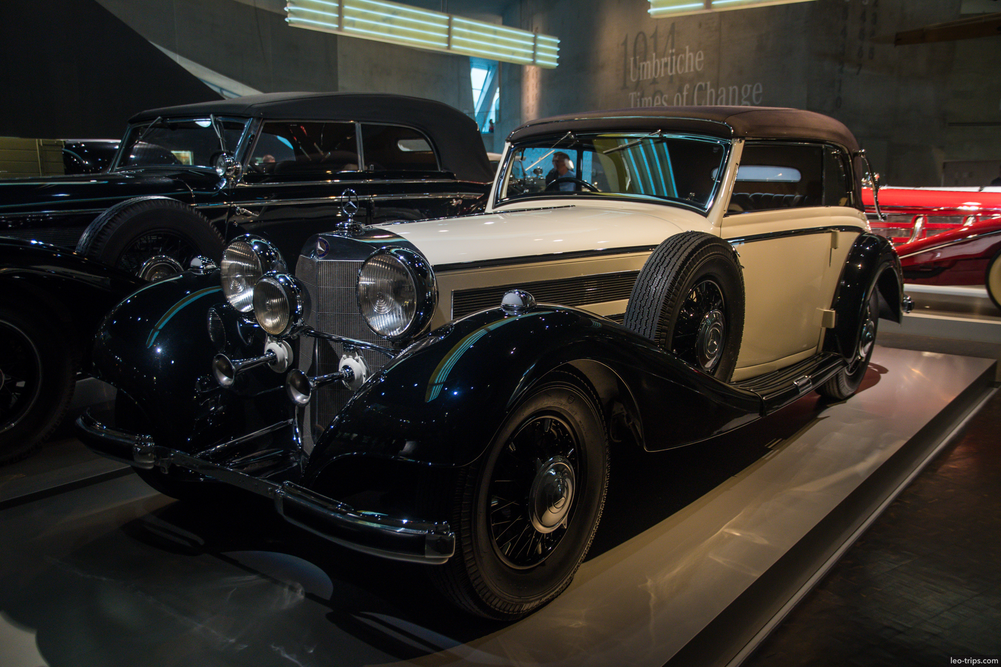 500k 540k cabriolet black white times of change mercedes benz museum