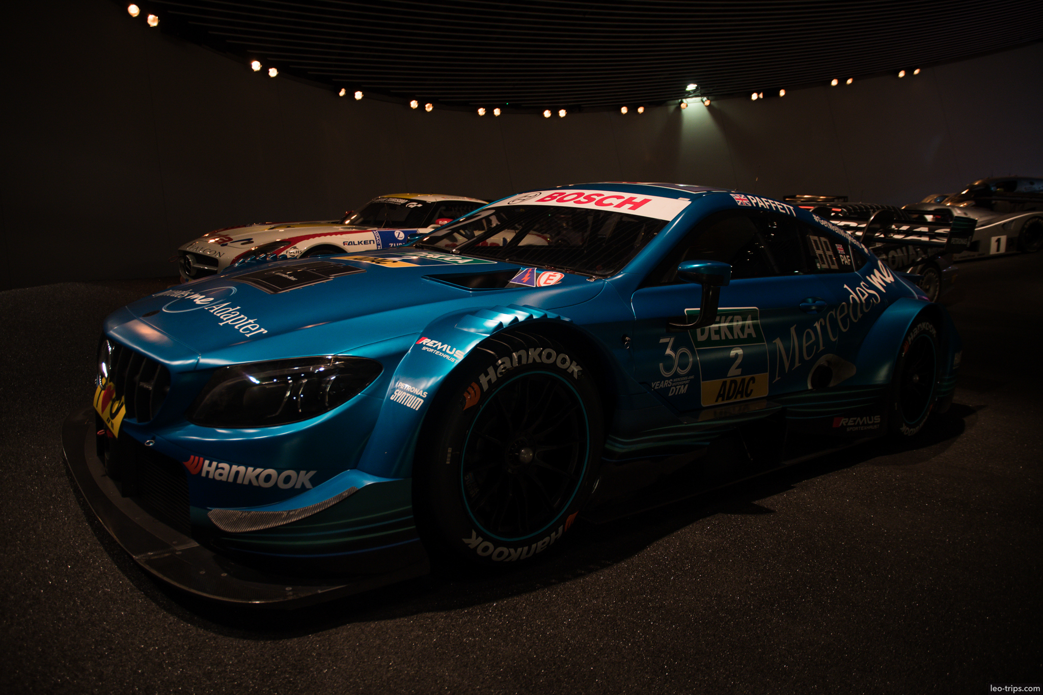 c class dtm 2016 blue hankook paffett no98 mercedes benz museum