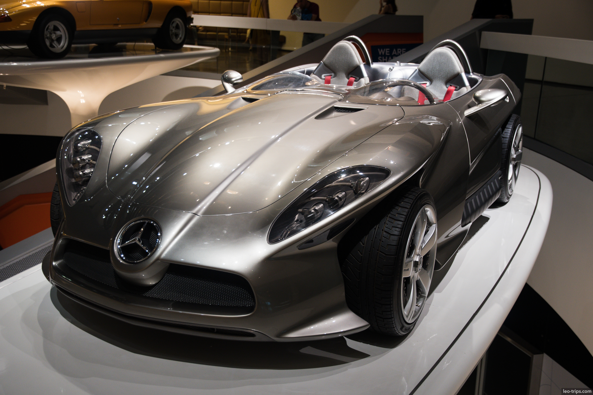 f300 life jet silver concept roadster front mercedes benz museum