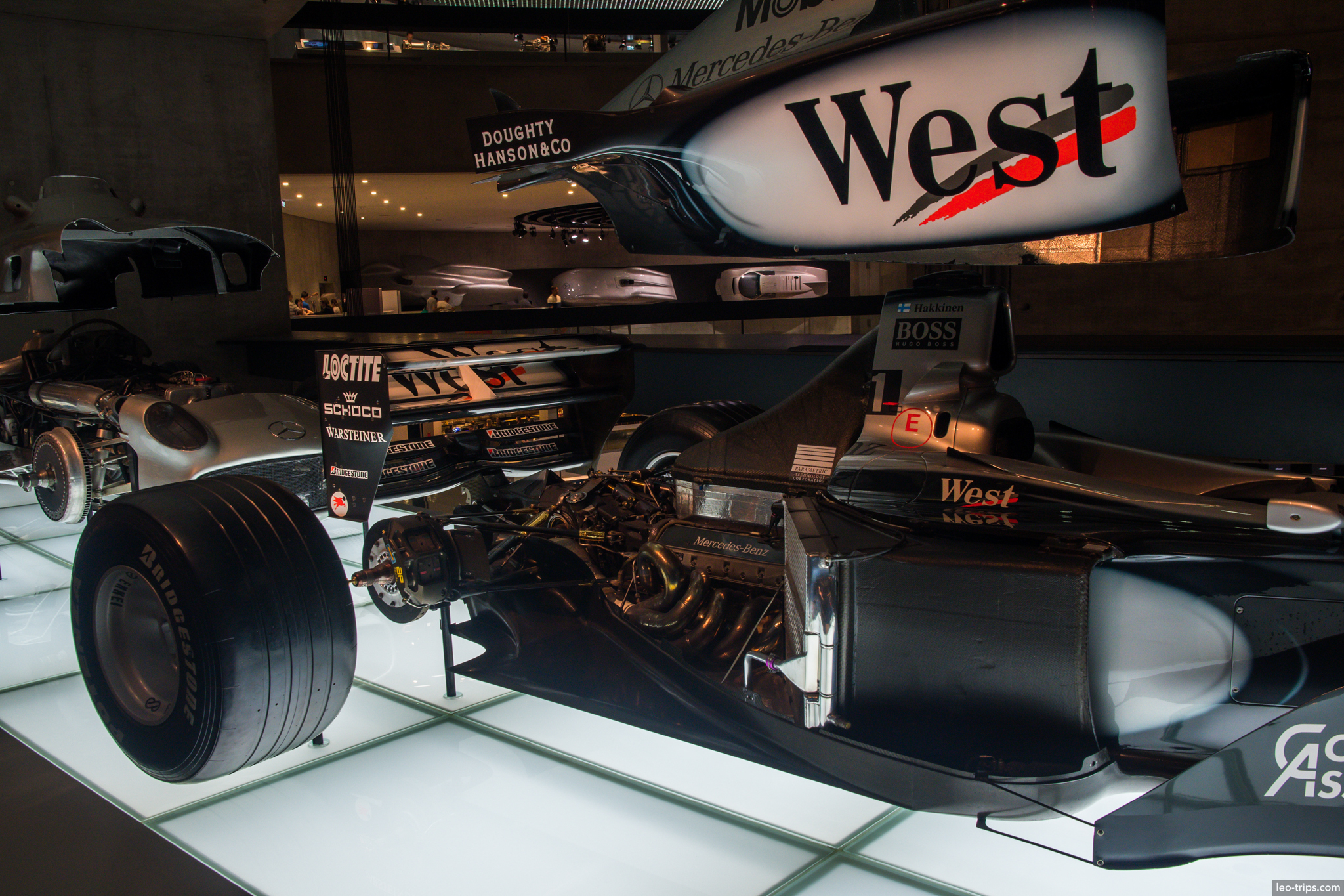 mclaren mp4 f1 west livery hakkinen 1998 mercedes benz museum